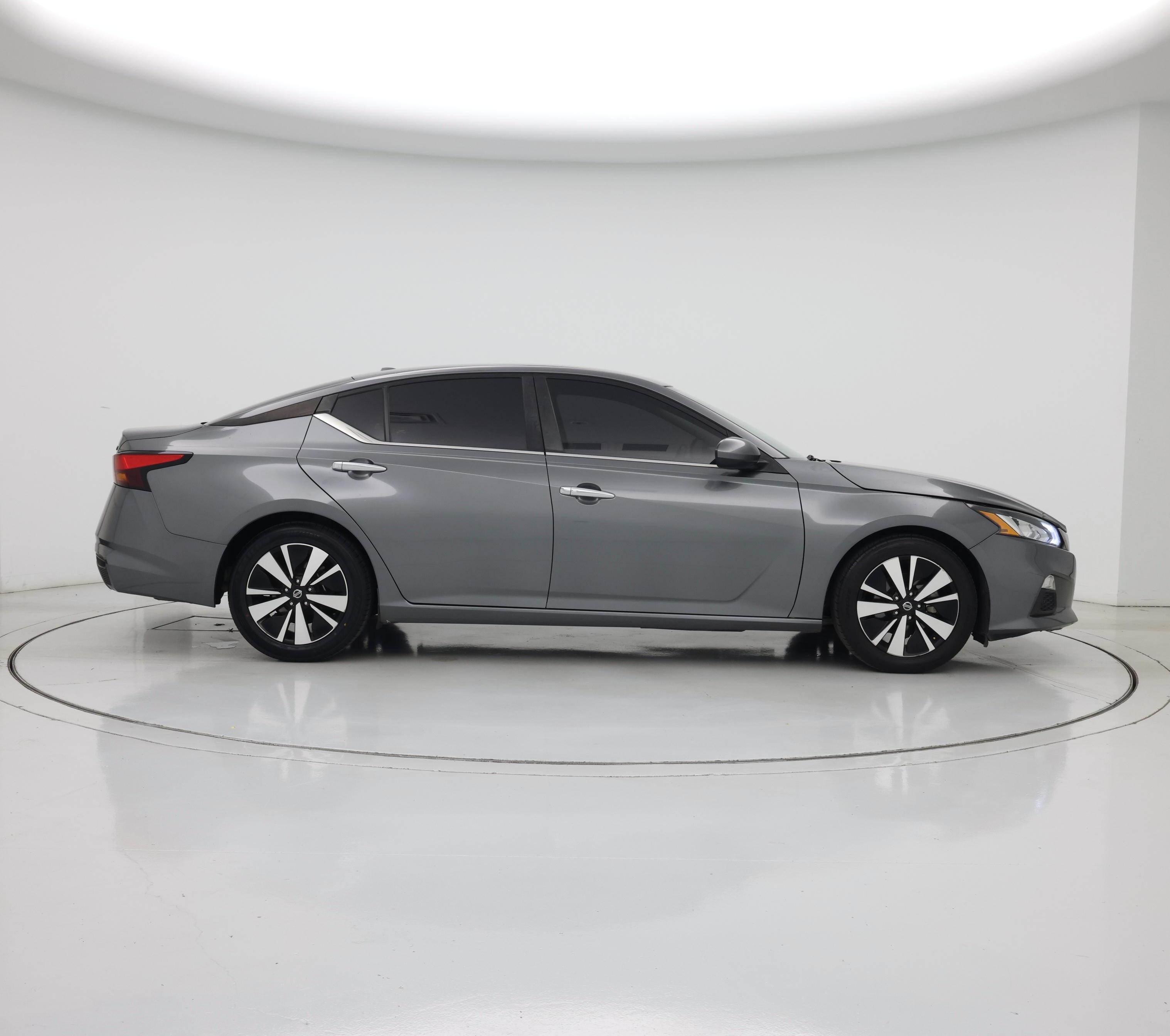 Thumbnail: 2022 Nissan Altima - 7