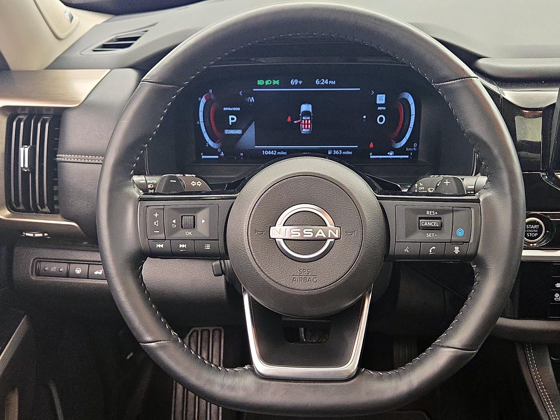 Thumbnail: 2024 Nissan Pathfinder - 10