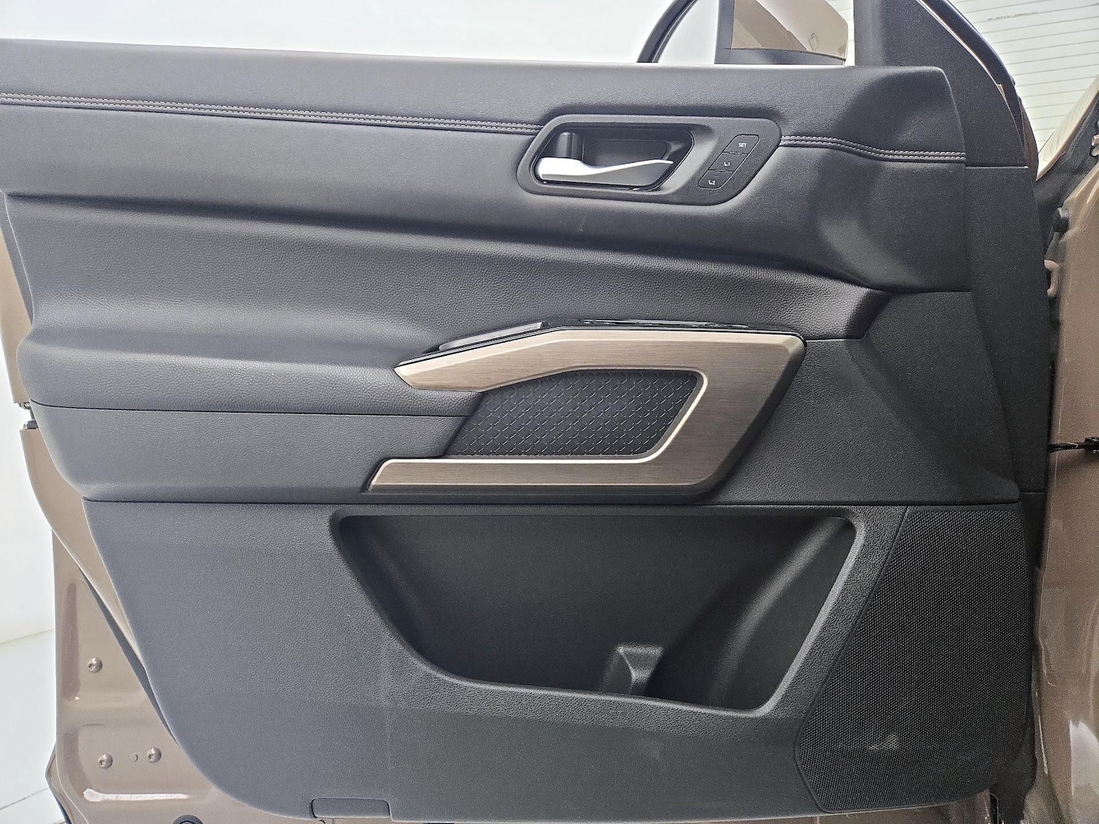 2024 Nissan Pathfinder Platinum - Photo 13