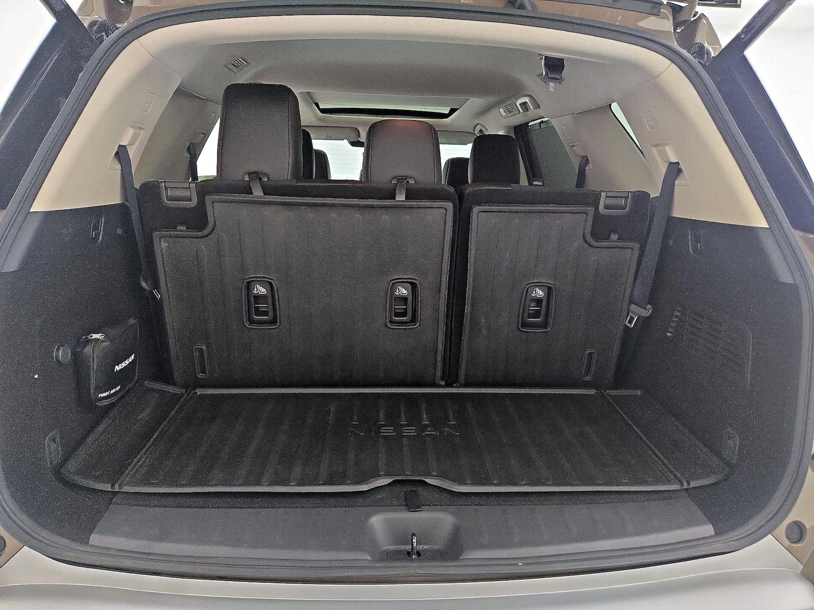 2024 Nissan Pathfinder Platinum - Photo 23