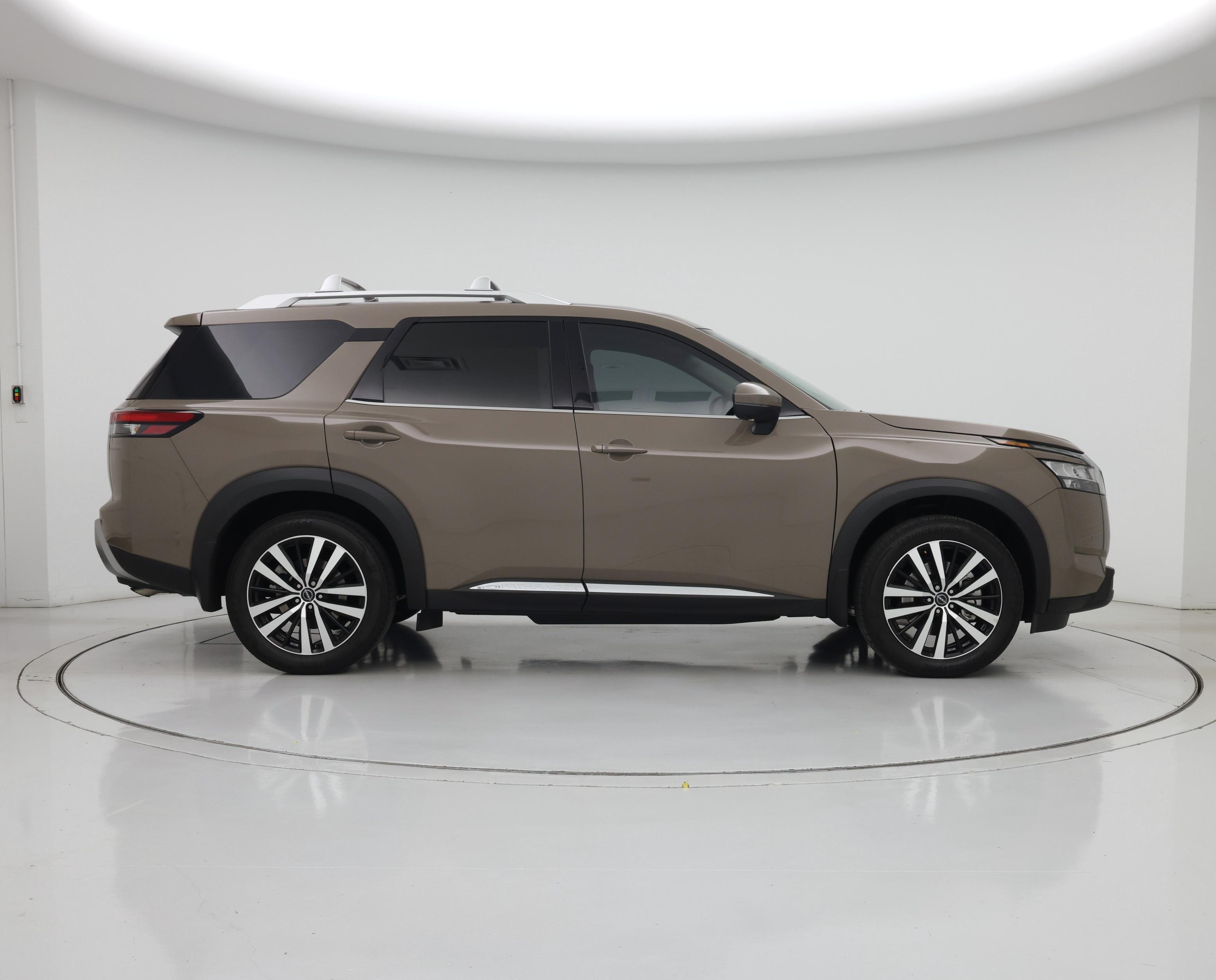 Thumbnail: 2024 Nissan Pathfinder - 7