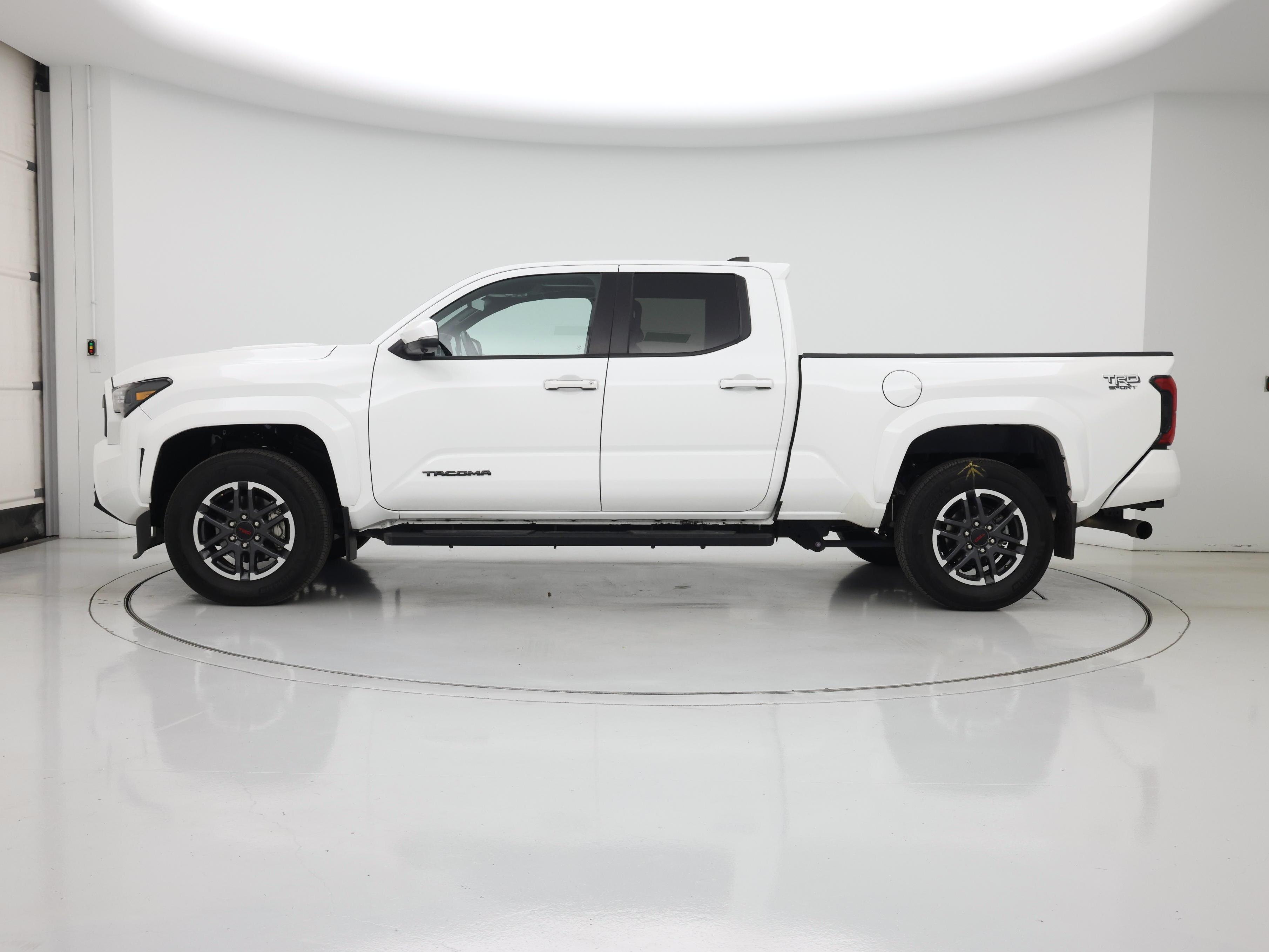 Thumbnail: 2024 Toyota Tacoma - 3