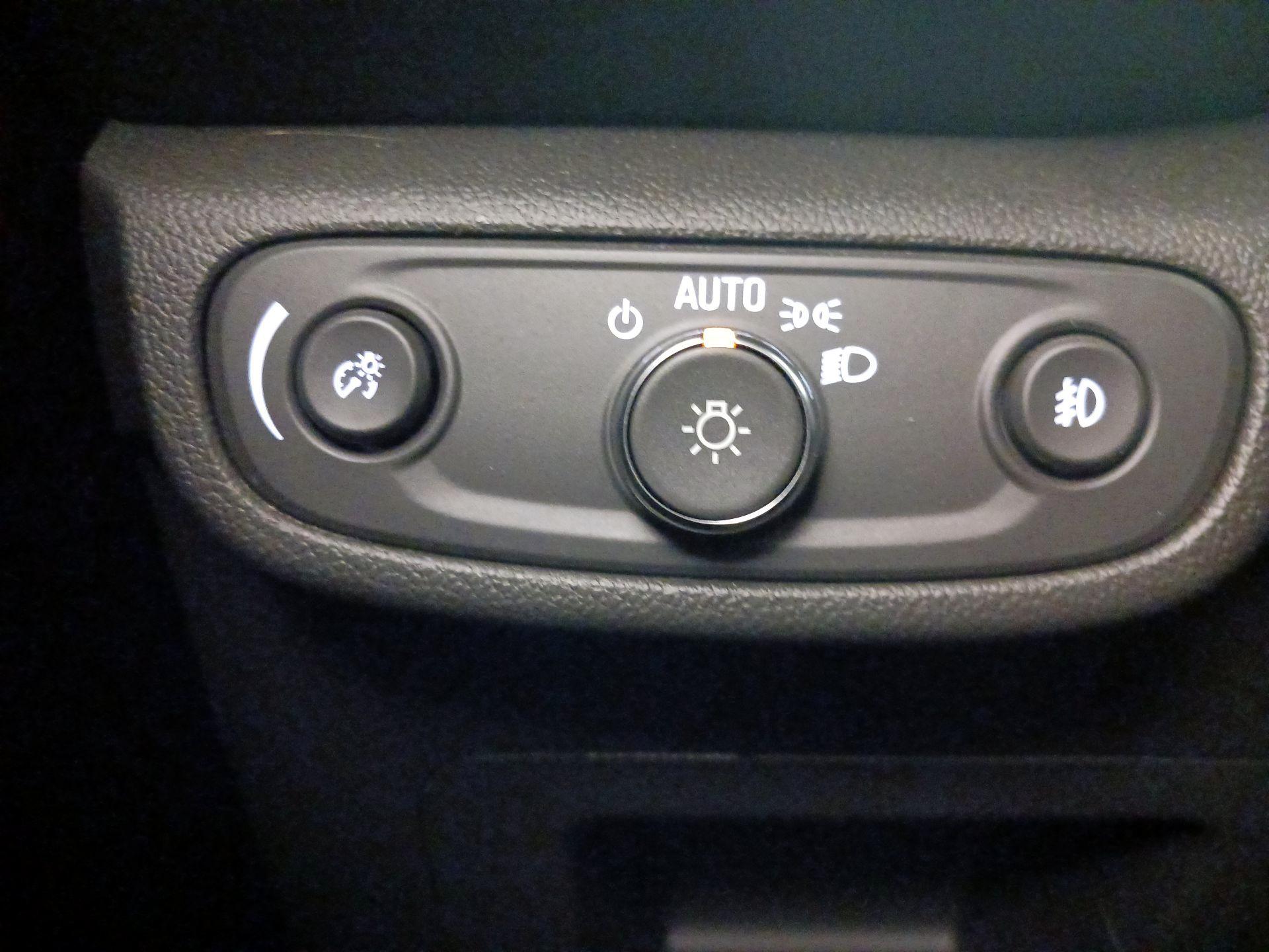 Thumbnail: 2023 Chevrolet TrailBlazer - 13