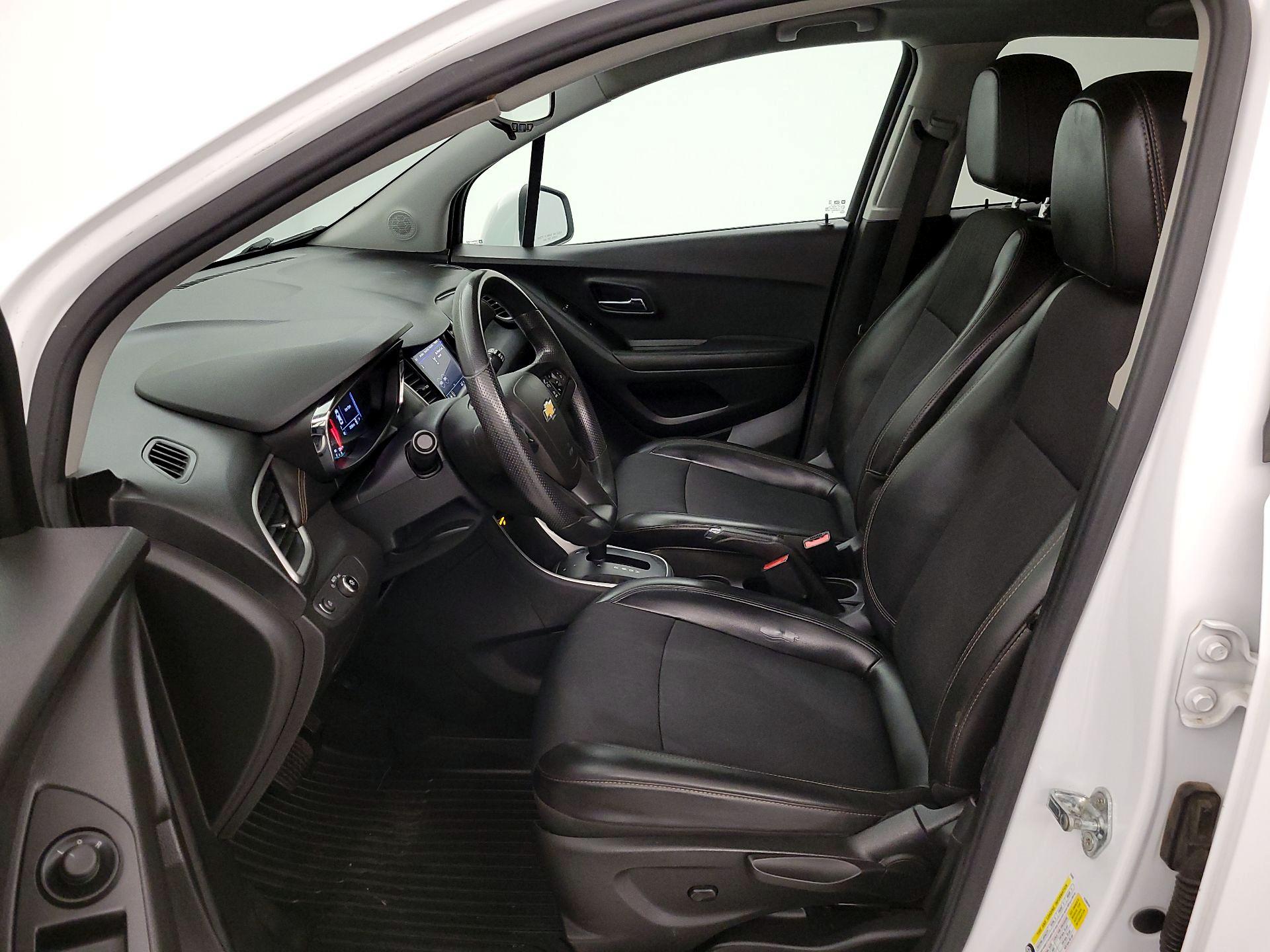 Thumbnail: 2021 Chevrolet Trax - 11