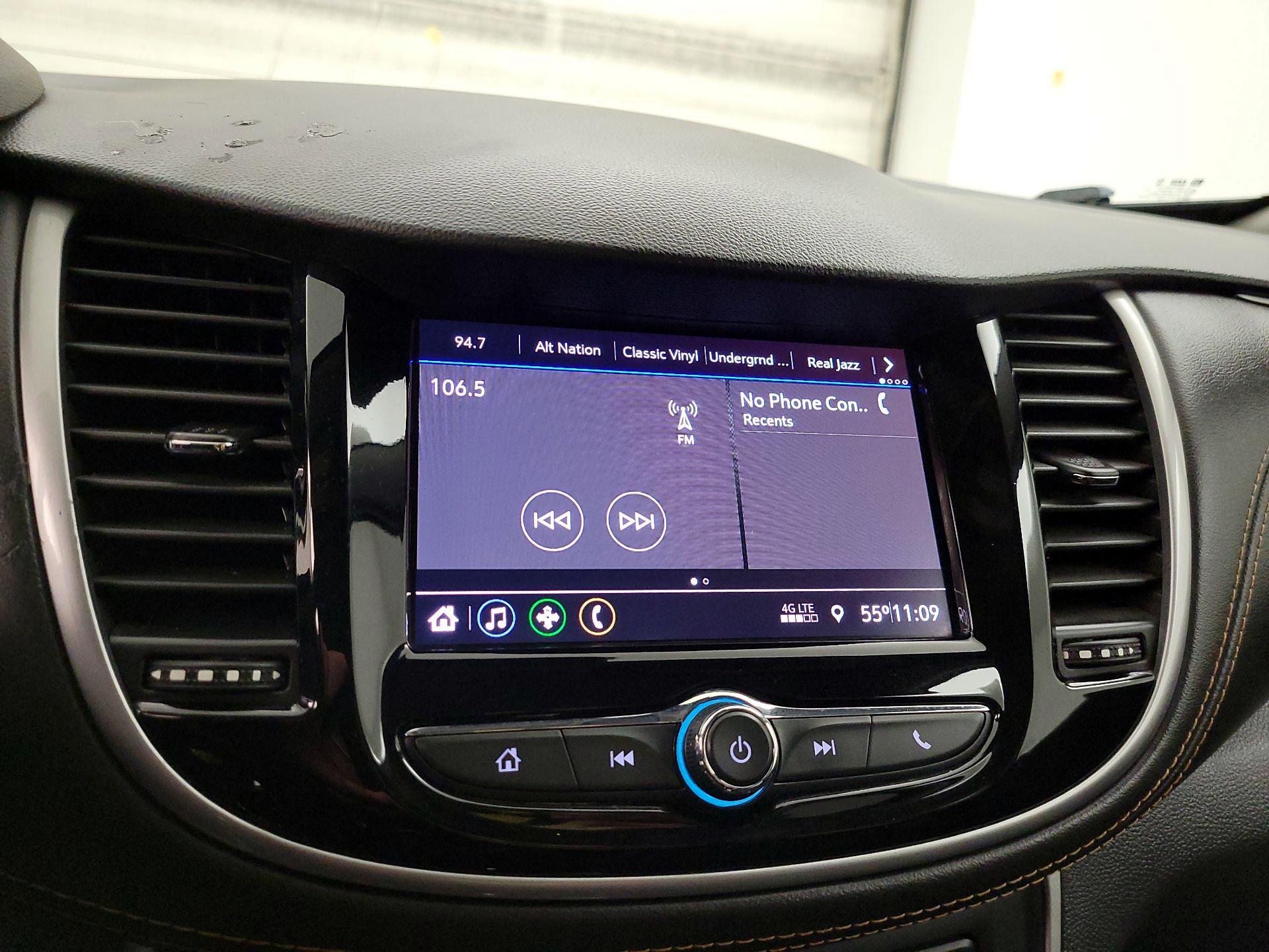 Thumbnail: 2021 Chevrolet Trax - 15