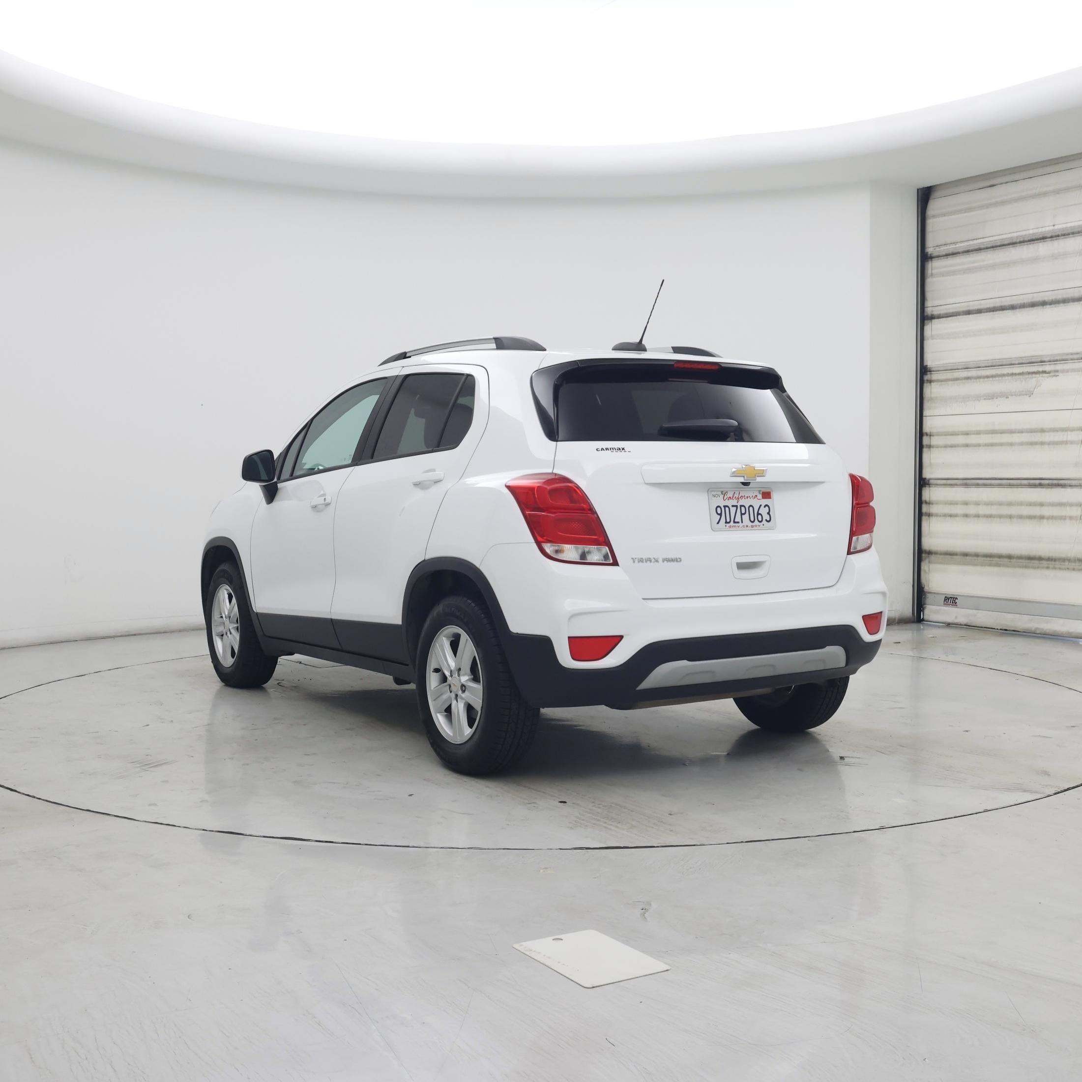 Thumbnail: 2021 Chevrolet Trax - 2