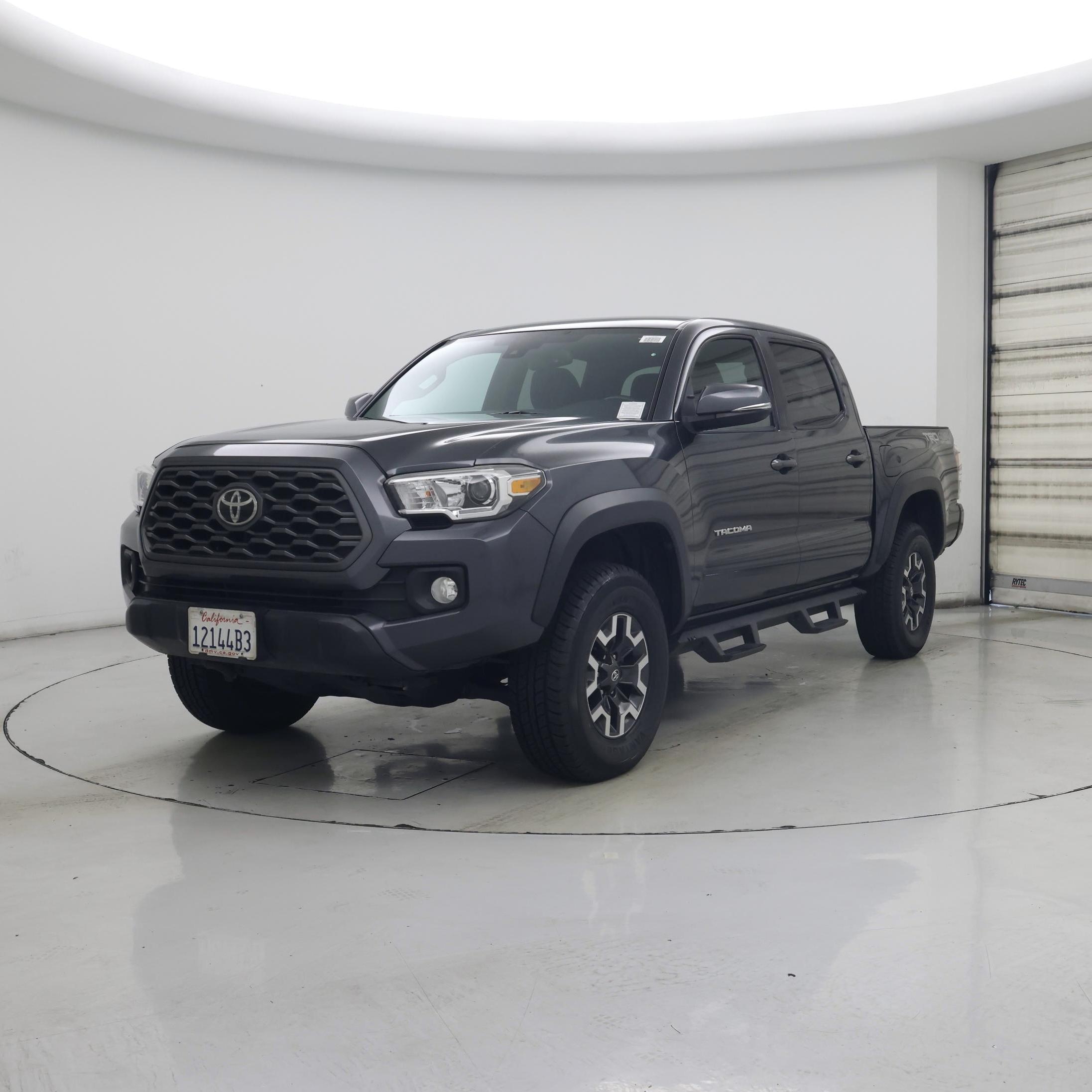 Thumbnail: 2020 Toyota Tacoma - 4