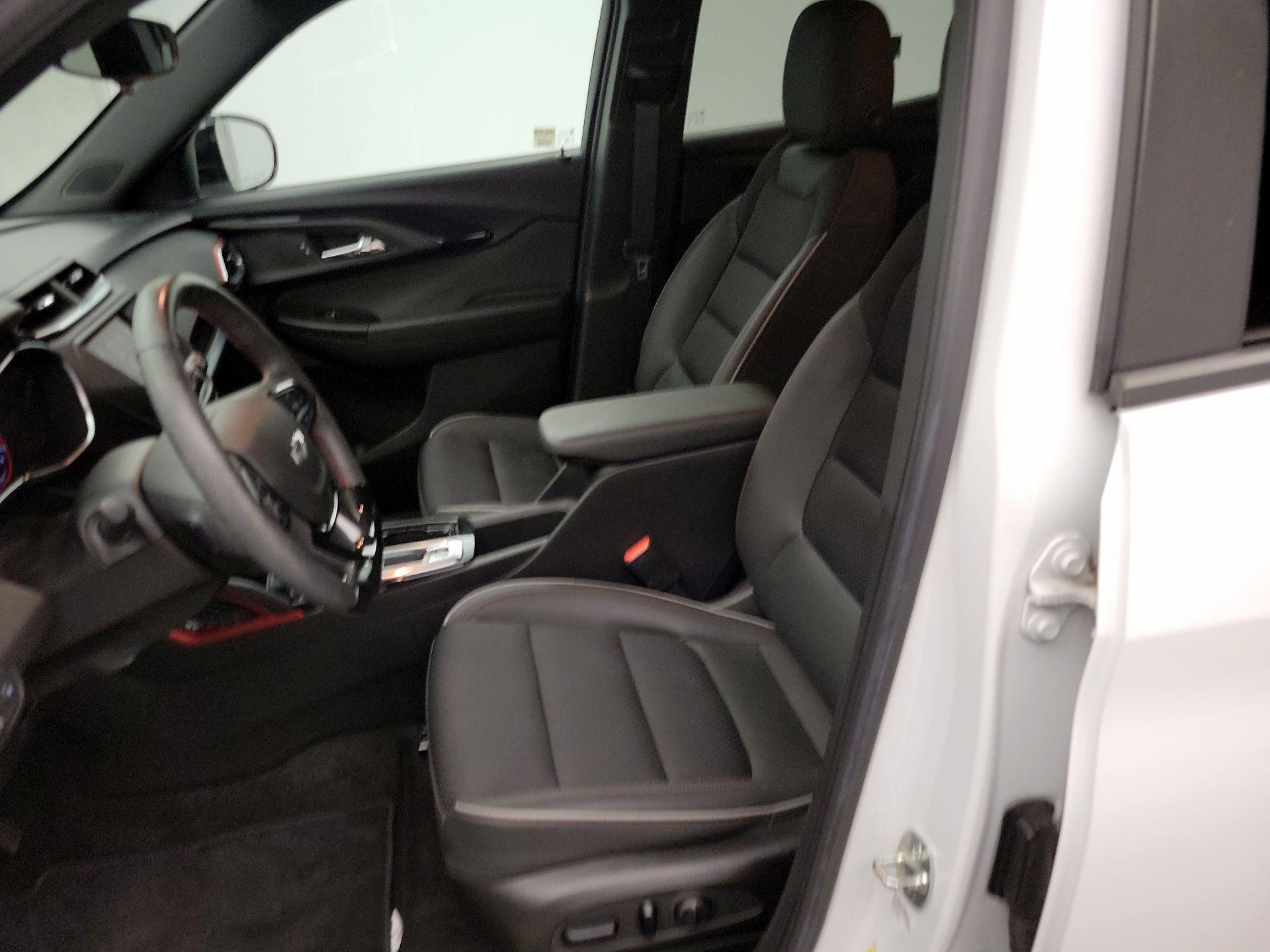 Thumbnail: 2022 Chevrolet TrailBlazer - 11