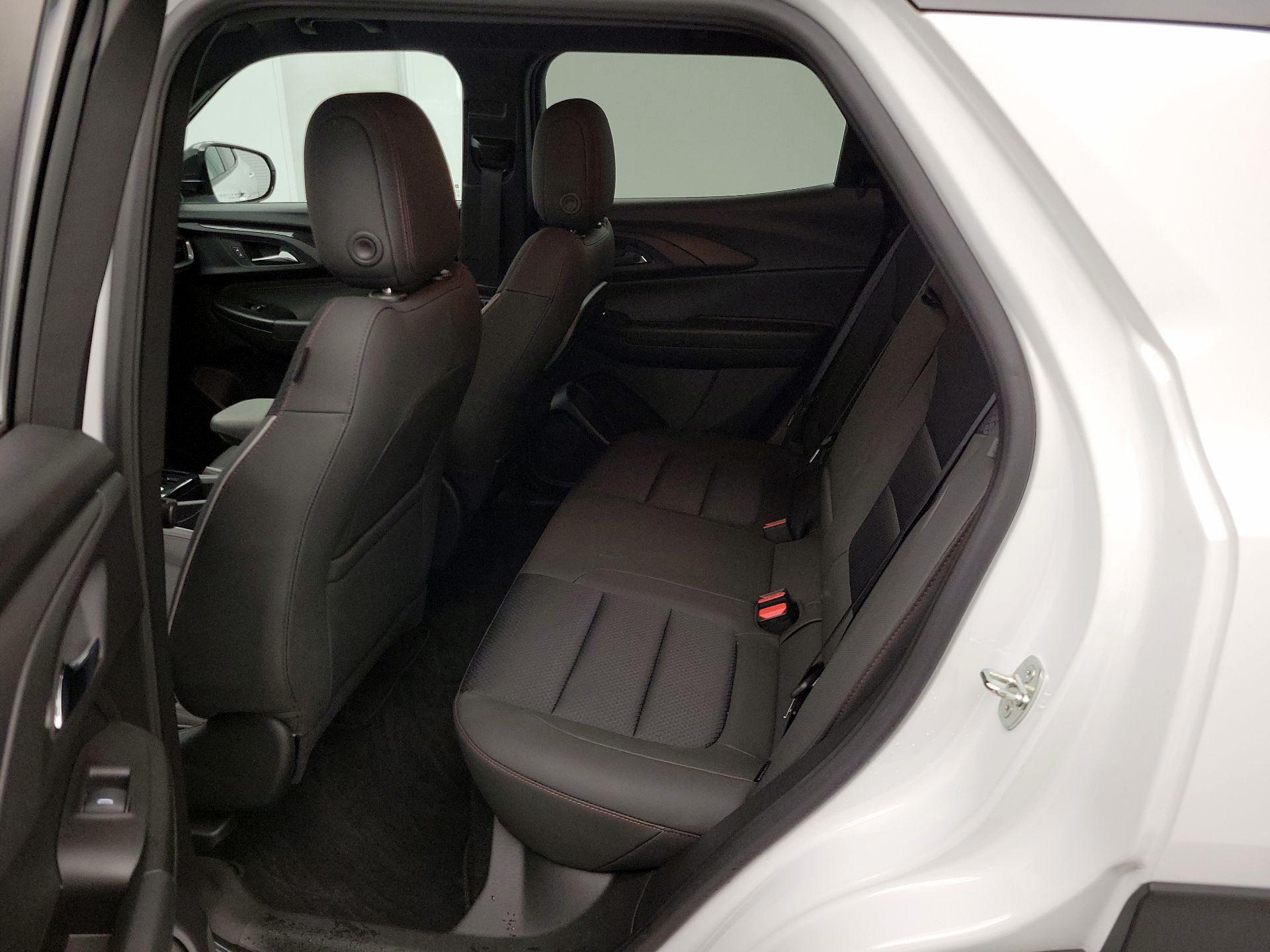 Thumbnail: 2022 Chevrolet TrailBlazer - 19