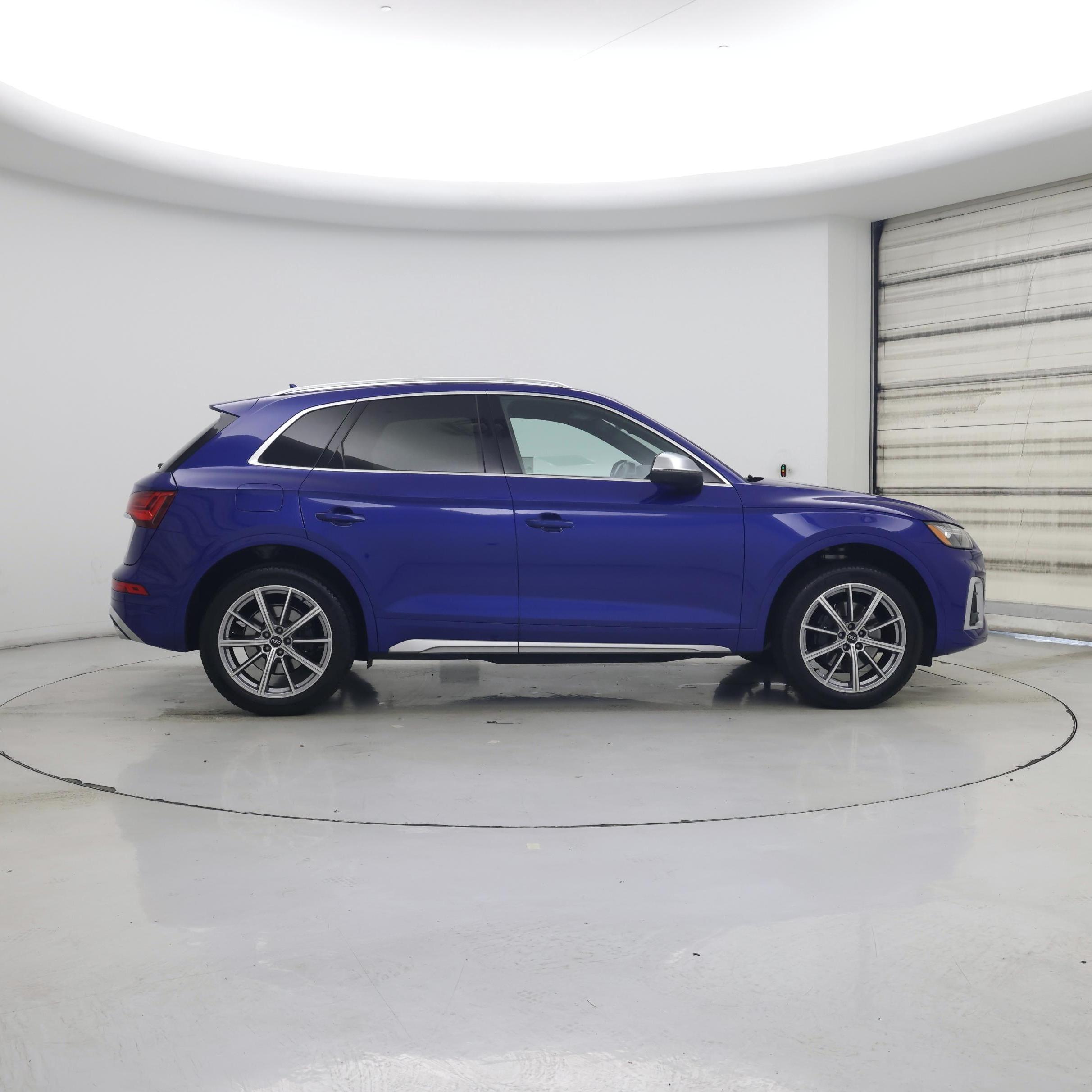 Thumbnail: 2022 Audi SQ5 - 7