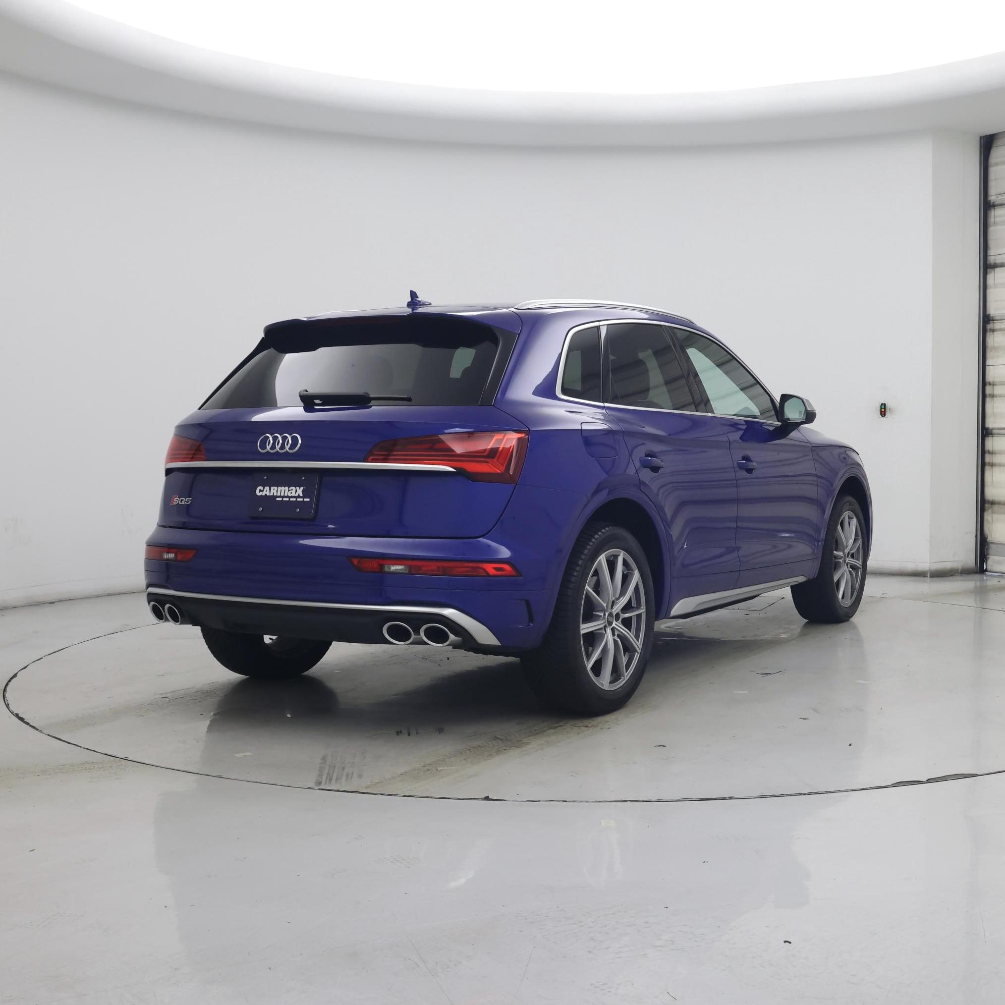 Thumbnail: 2022 Audi SQ5 - 8