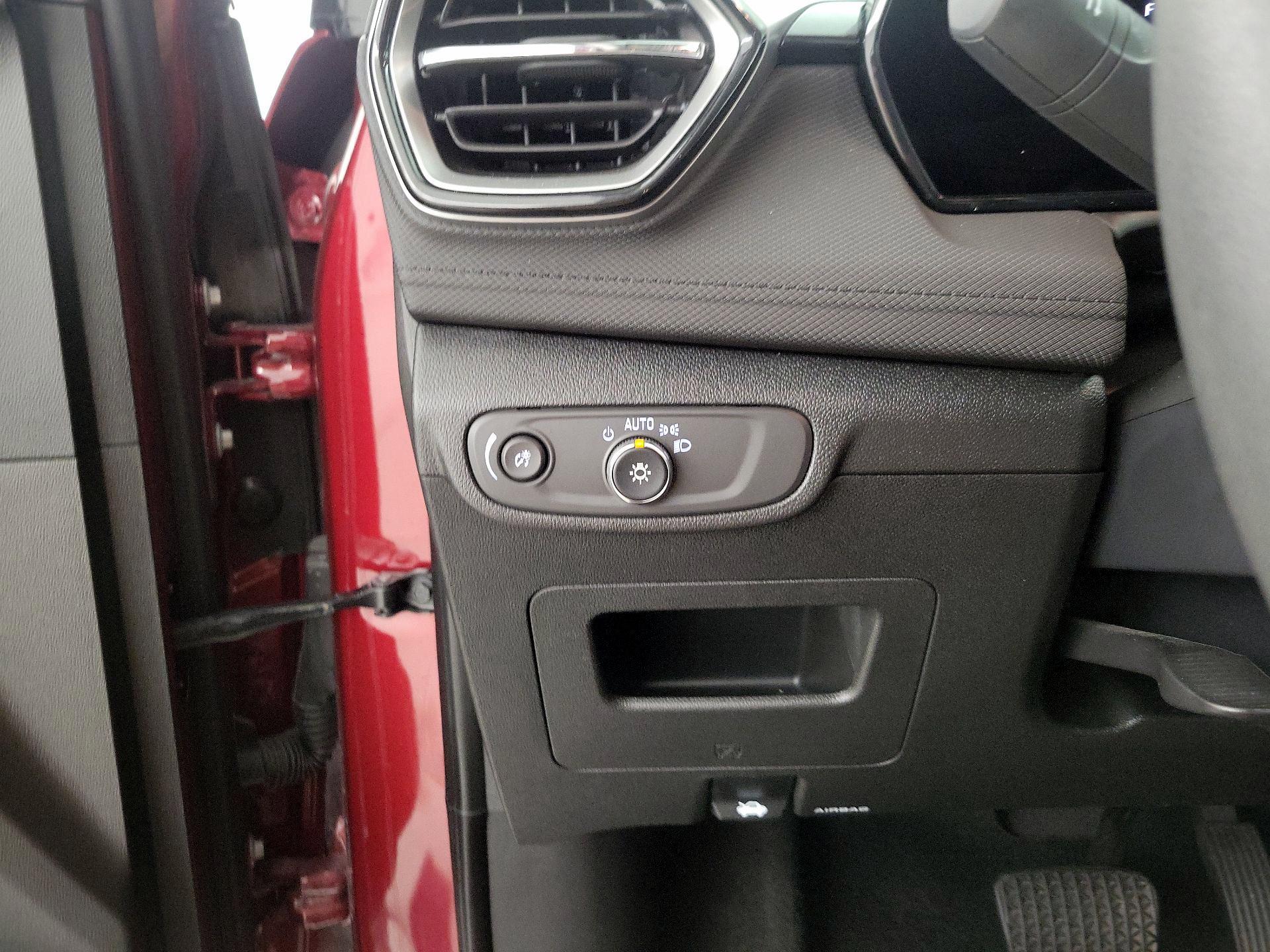 Thumbnail: 2025 Chevrolet TrailBlazer - 13