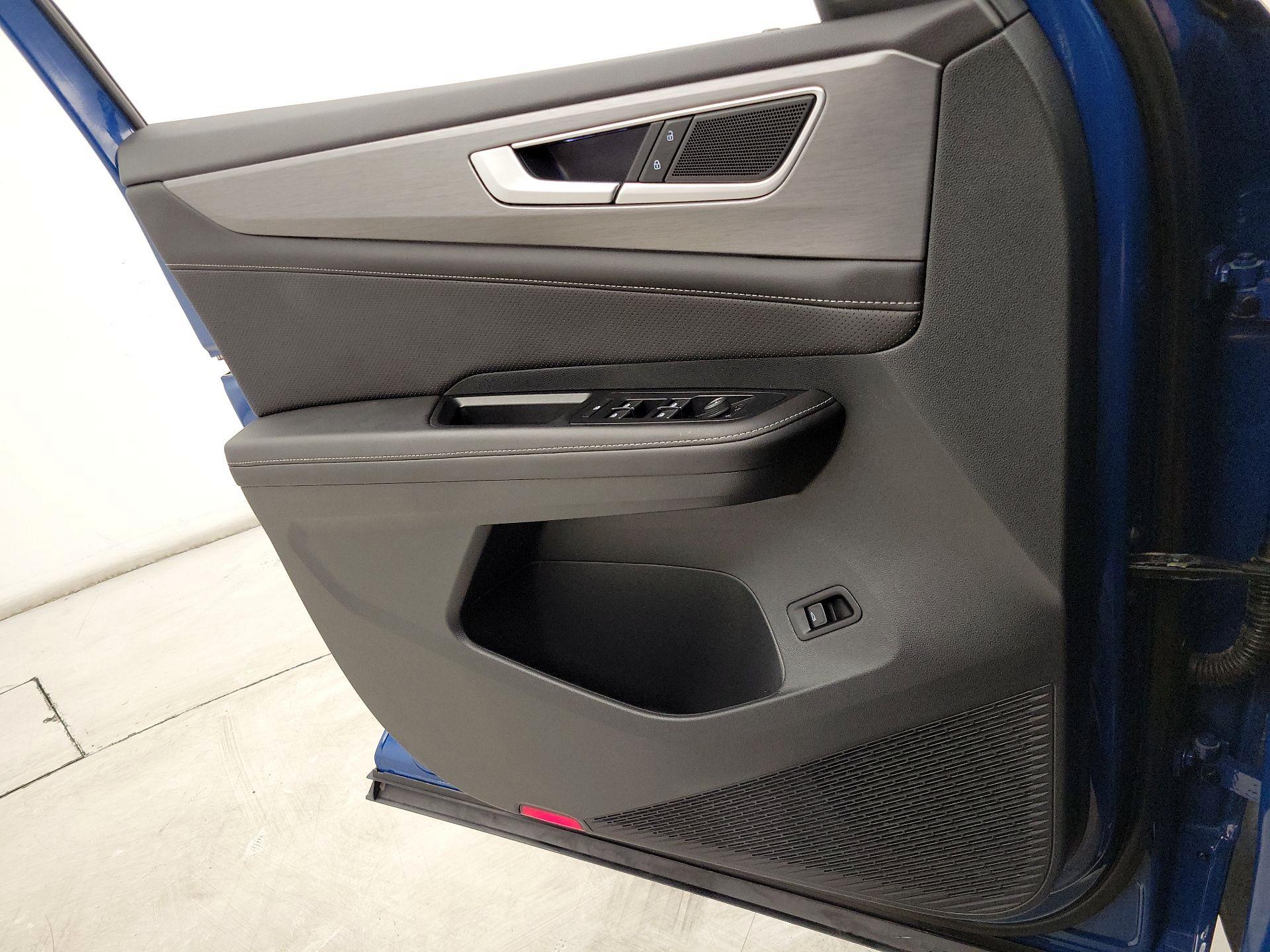 Thumbnail: 2025 Volkswagen Atlas - 12