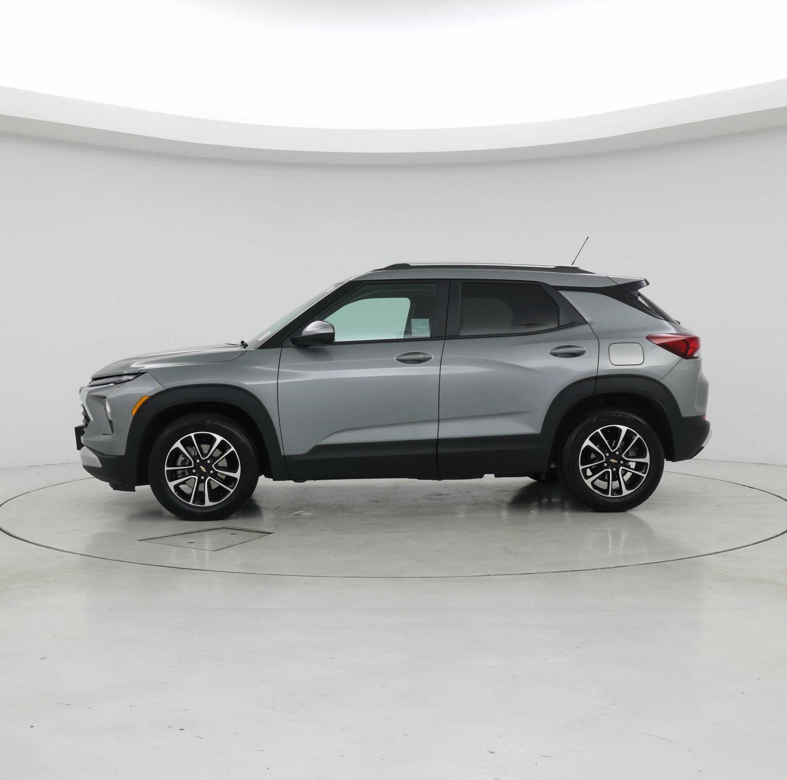 Thumbnail: 2025 Chevrolet TrailBlazer - 3