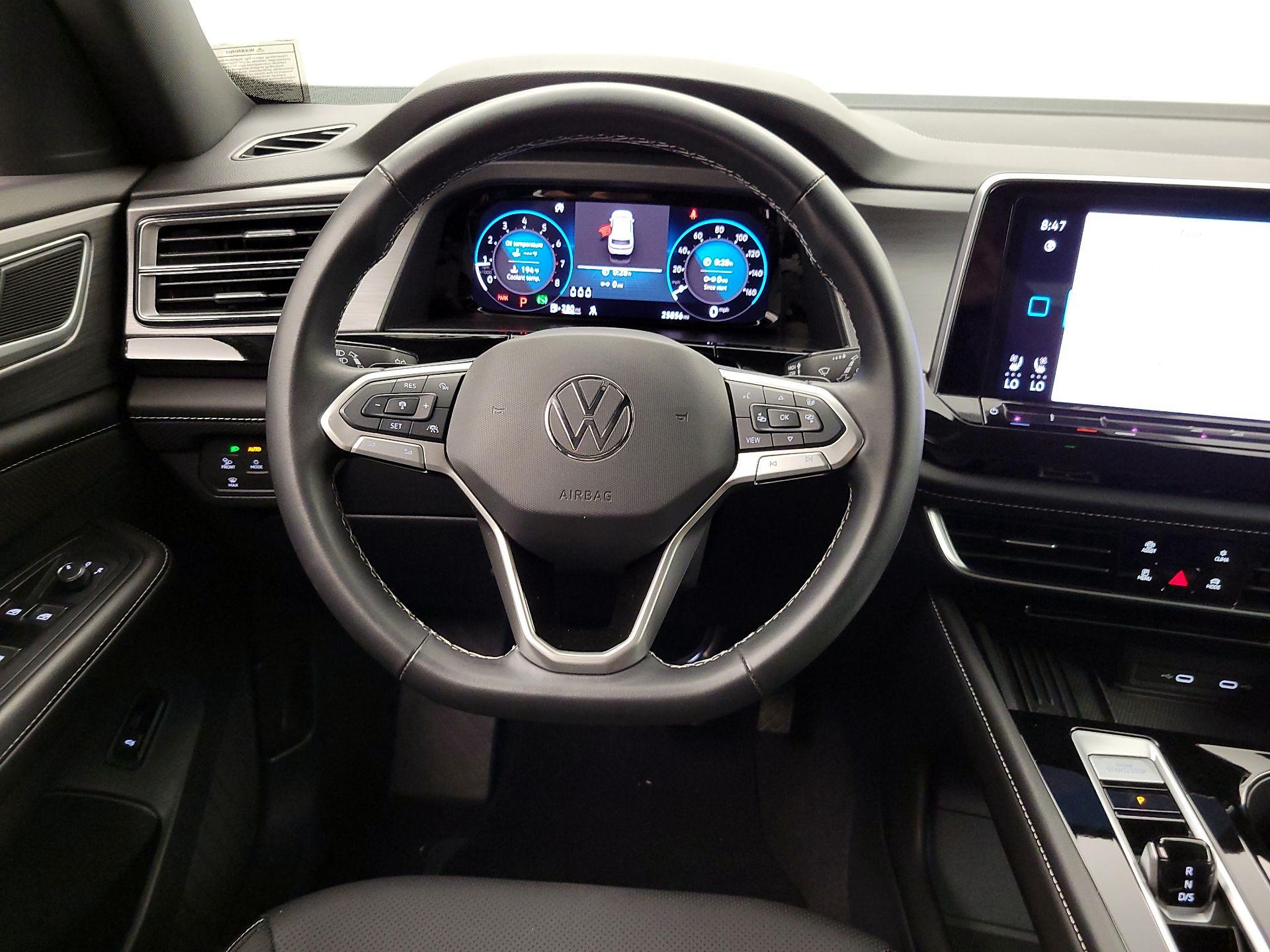 Thumbnail: 2025 Volkswagen Atlas - 10