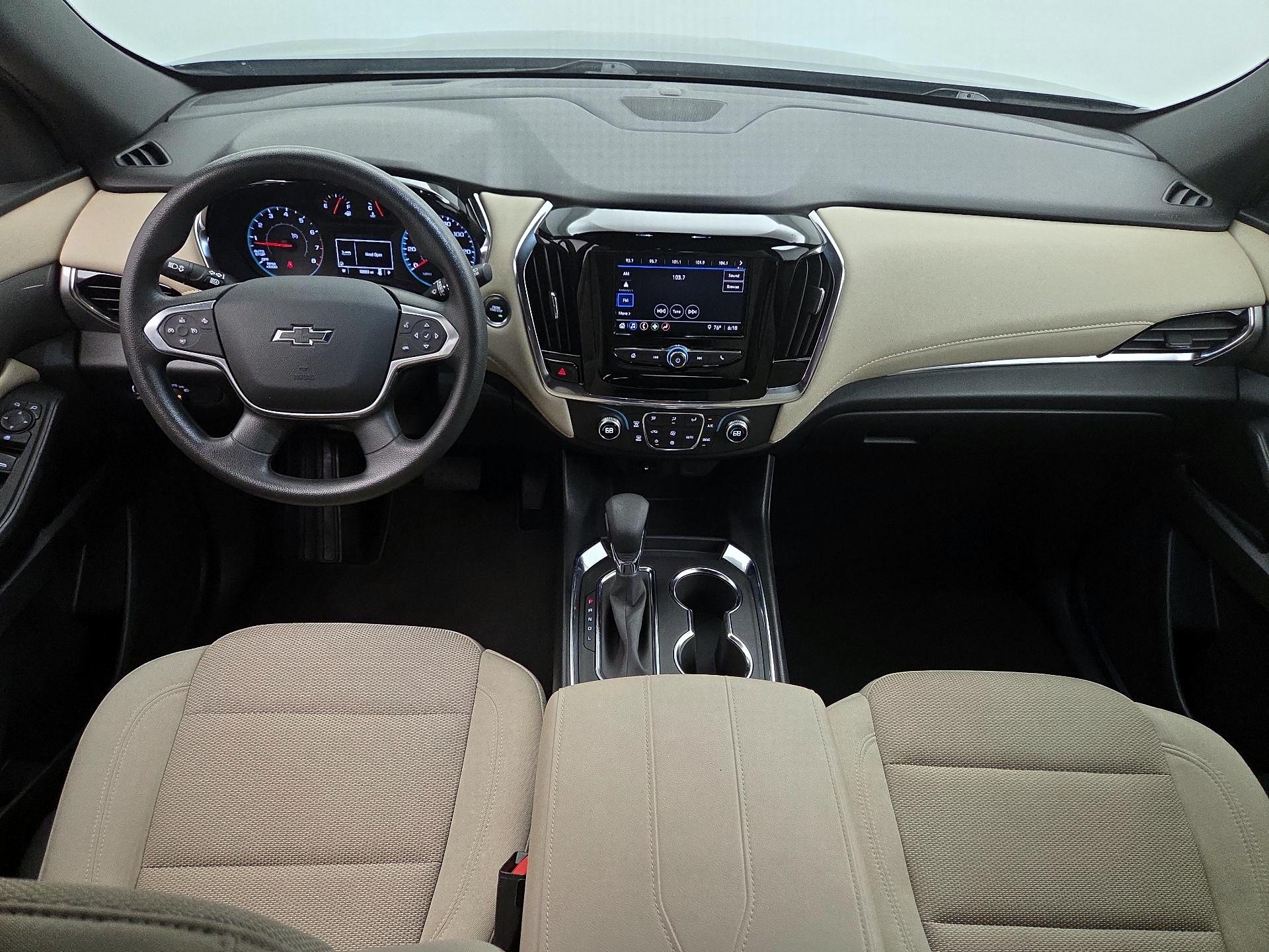 Thumbnail: 2023 Chevrolet Traverse - 9