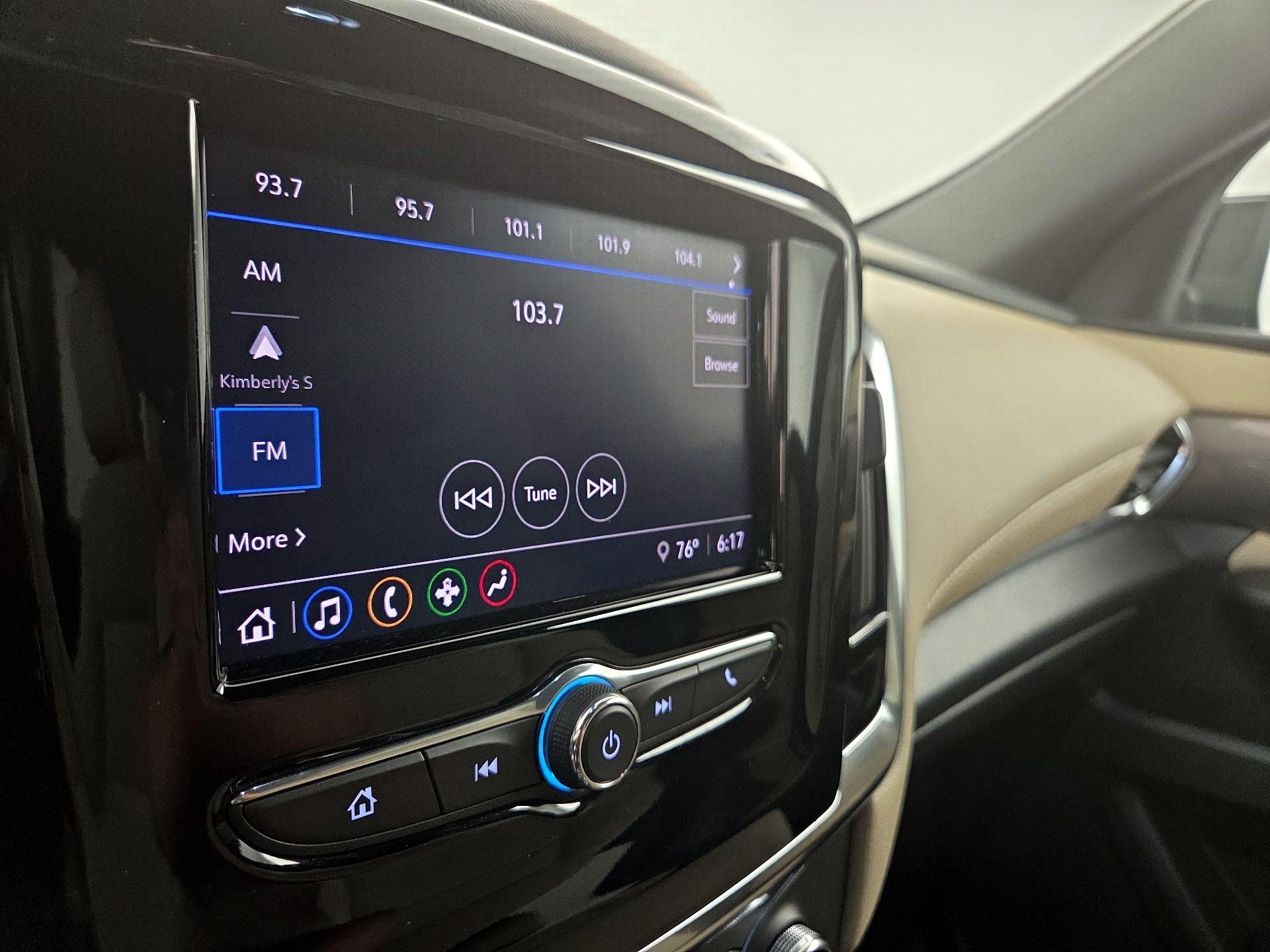 Thumbnail: 2023 Chevrolet Traverse - 15