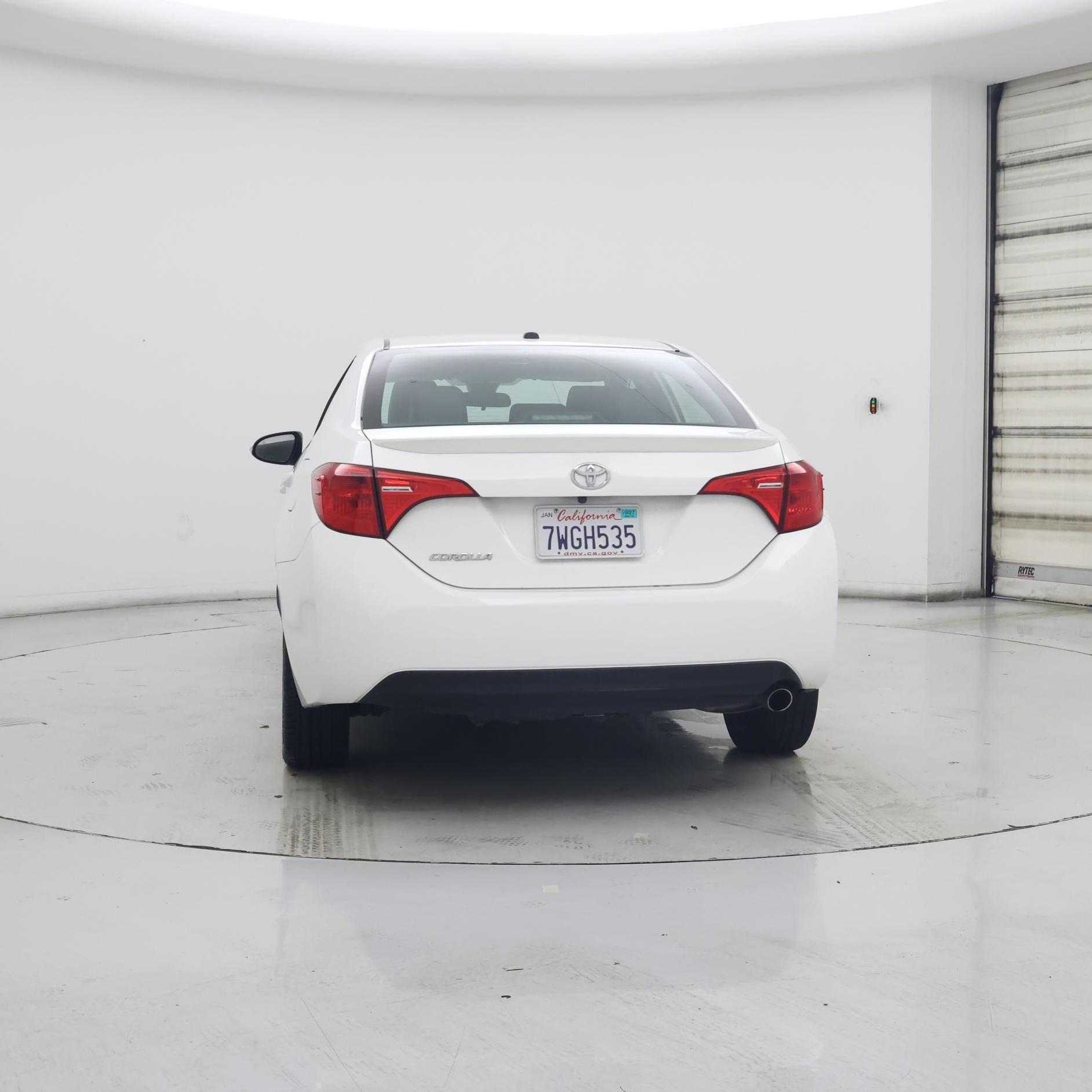 Thumbnail: 2017 Toyota Corolla - 6