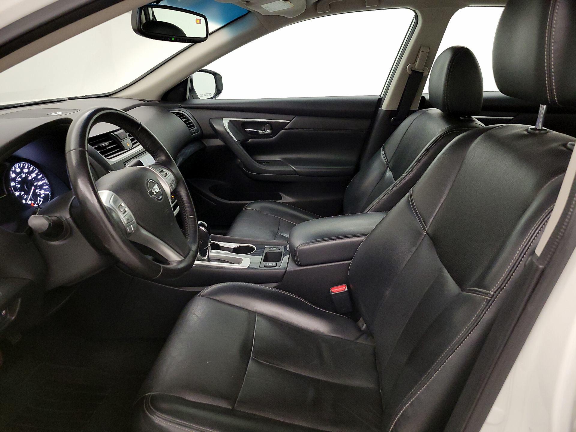 Thumbnail: 2018 Nissan Altima - 11