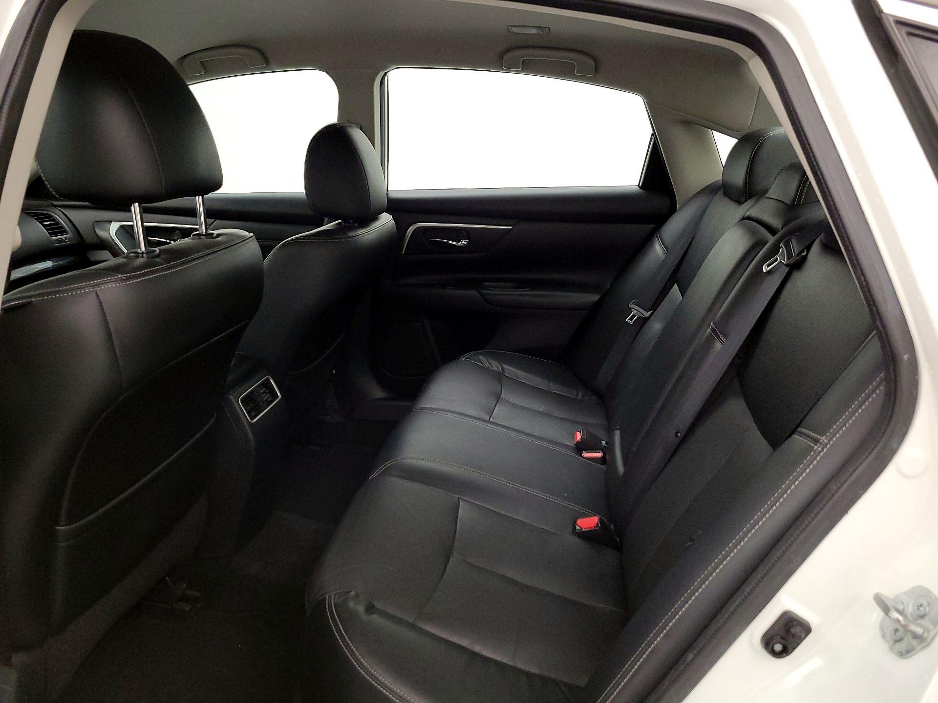 Thumbnail: 2018 Nissan Altima - 19