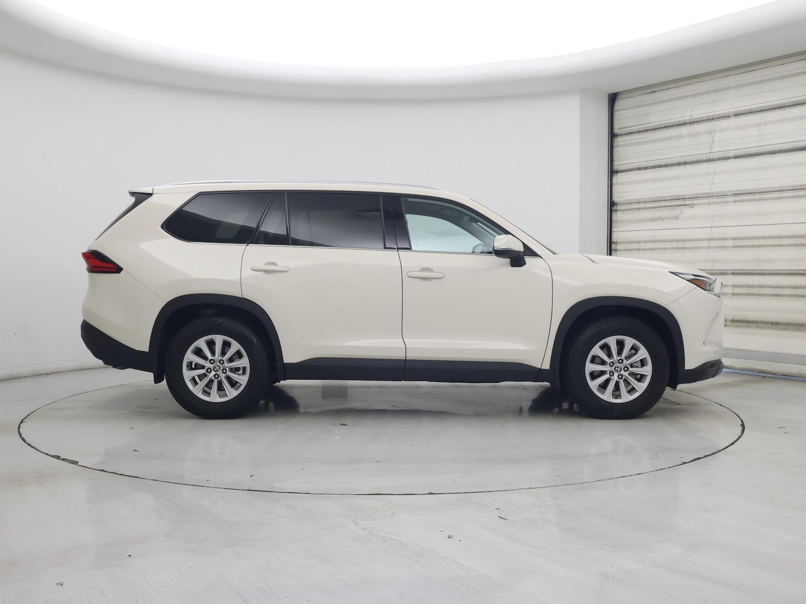 2024 Toyota Grand Highlander XLE - Photo 8