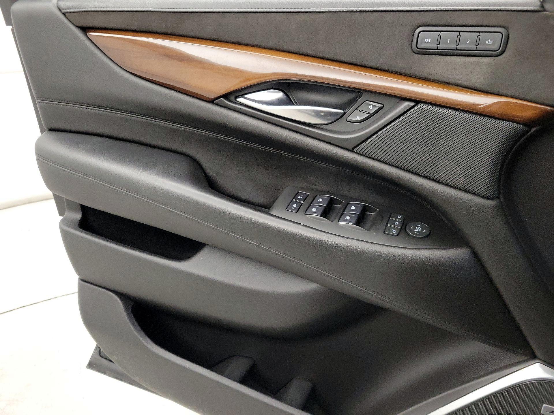 Thumbnail: 2020 Cadillac Escalade - 12