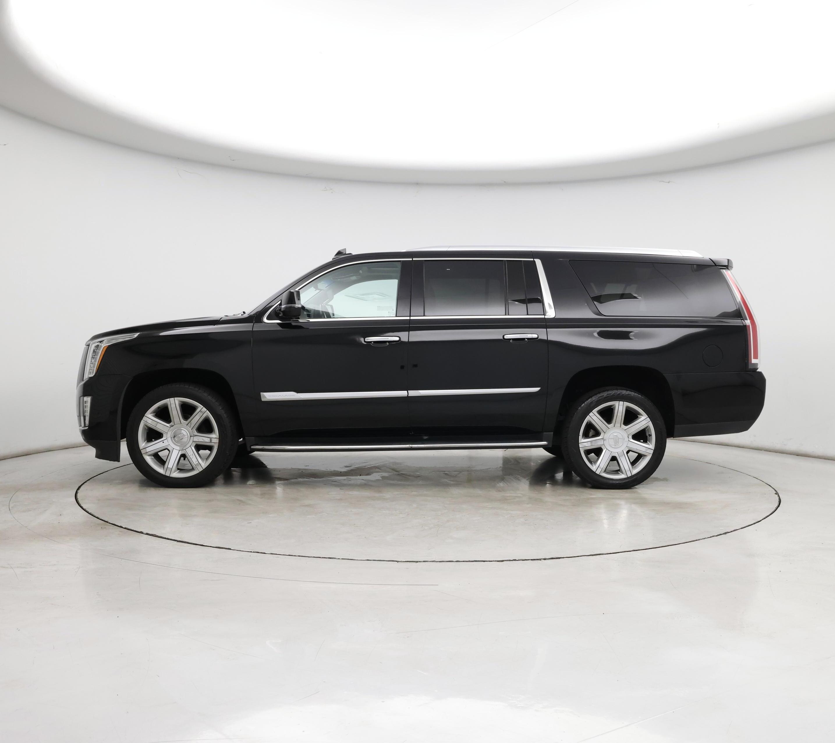 Thumbnail: 2020 Cadillac Escalade - 3