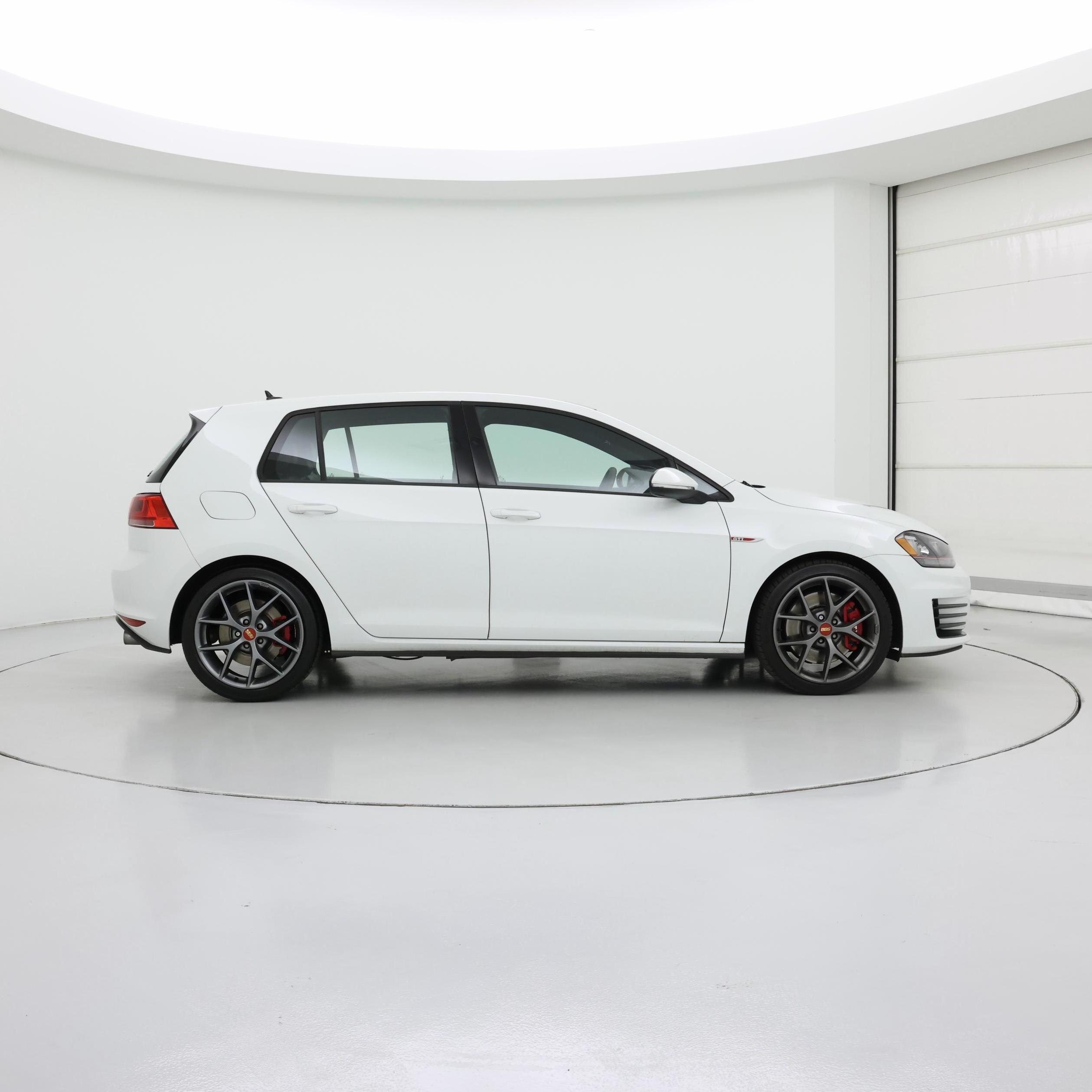 Thumbnail: 2017 Volkswagen Golf - 7