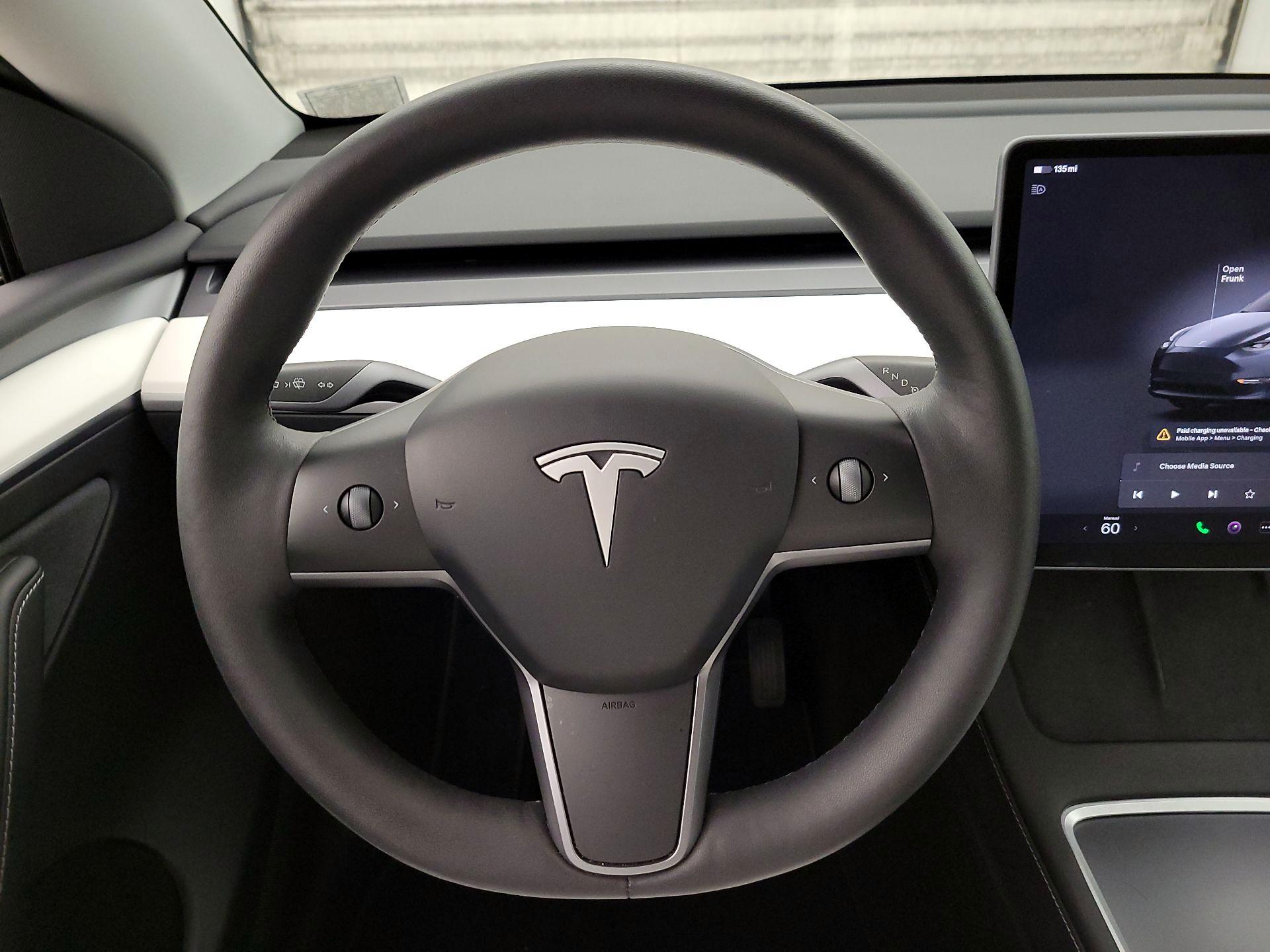 Thumbnail: 2023 Tesla Model Y - 10