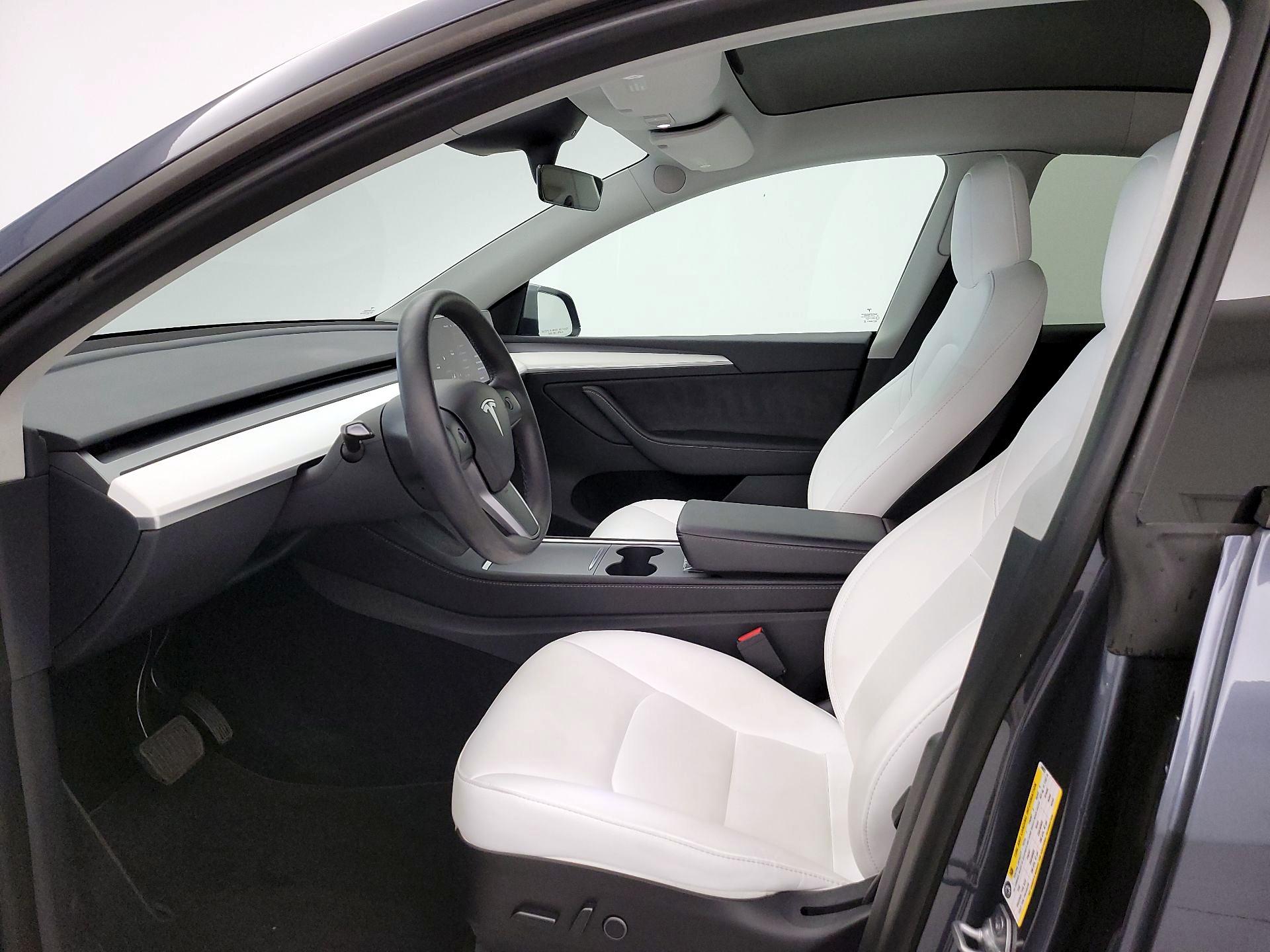 Thumbnail: 2023 Tesla Model Y - 11