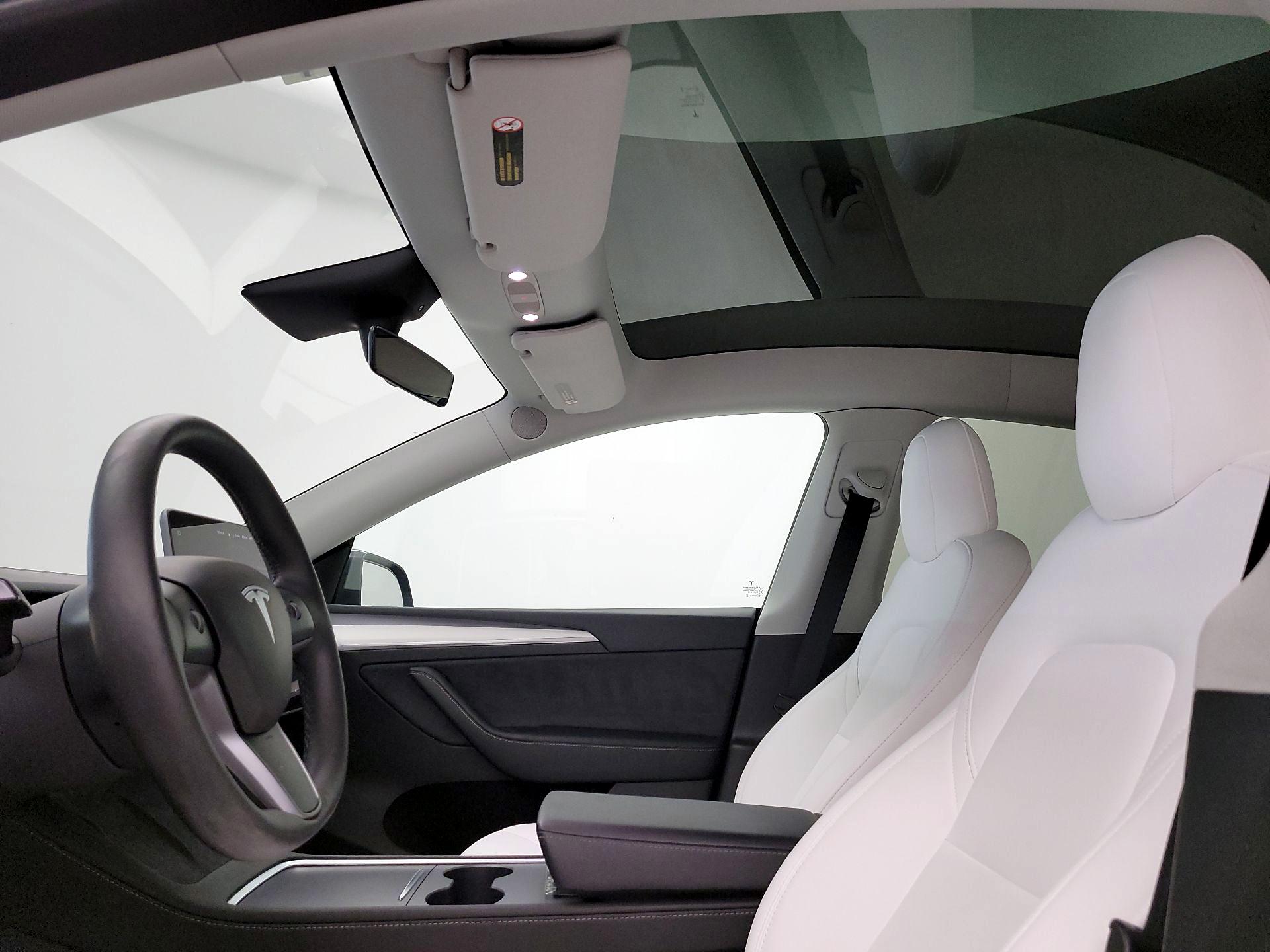 Thumbnail: 2023 Tesla Model Y - 18