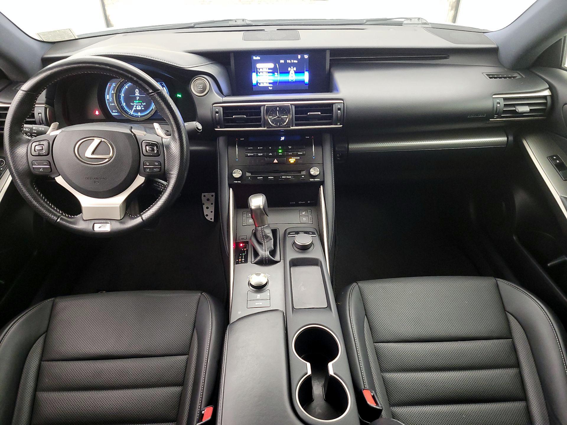 Thumbnail: 2018 Lexus IS - 9