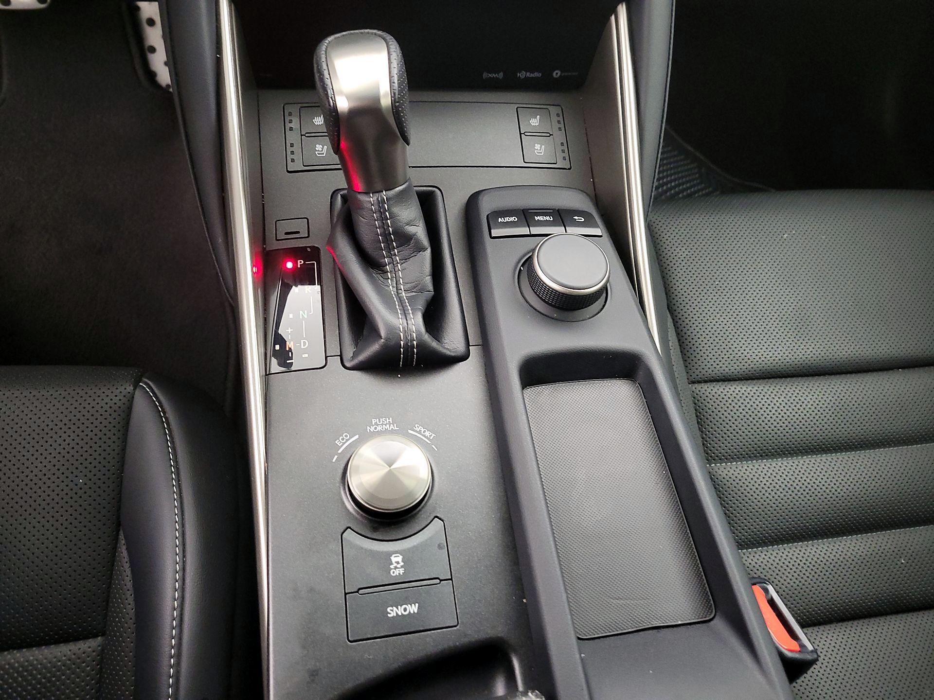 Thumbnail: 2018 Lexus IS - 17