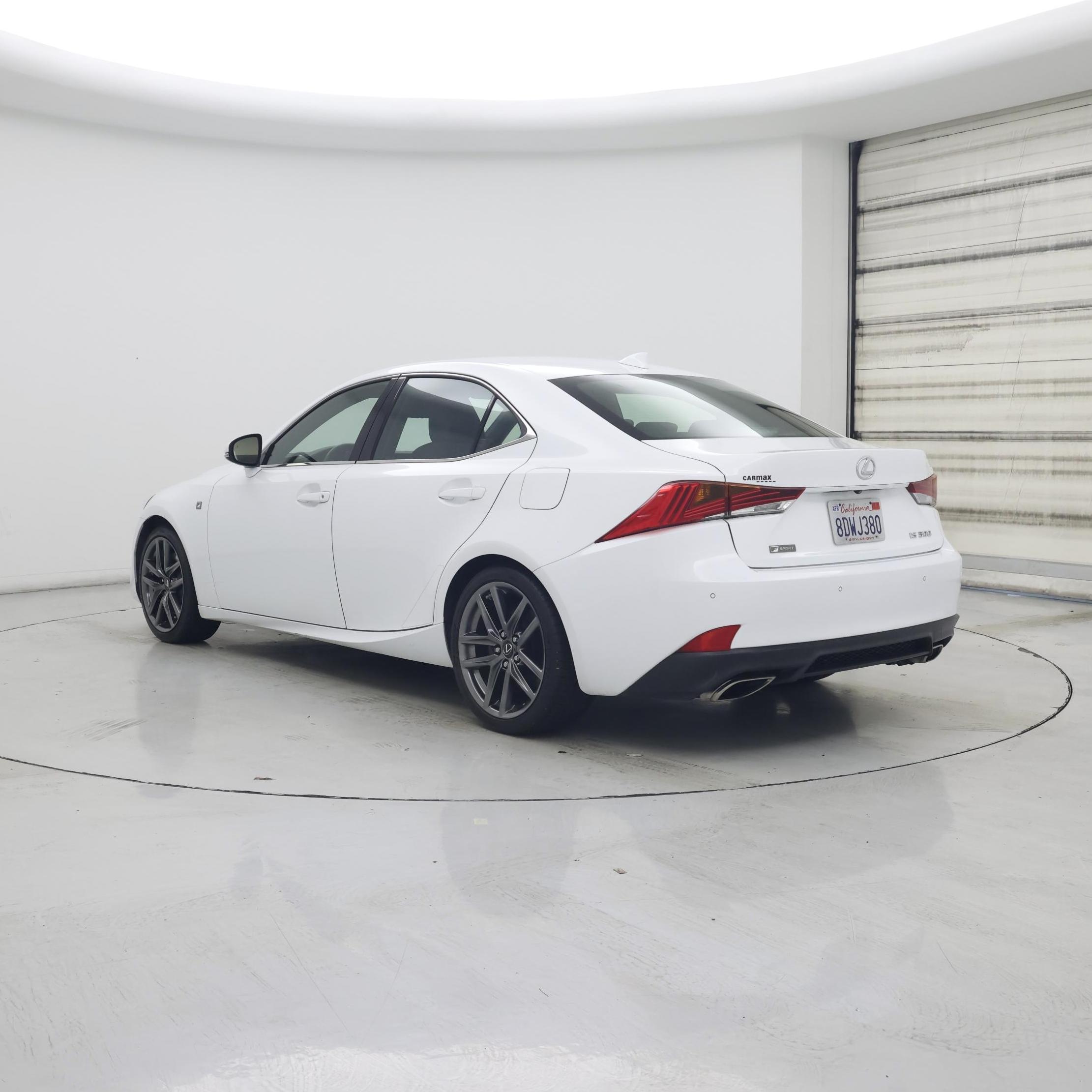 Thumbnail: 2018 Lexus IS - 2