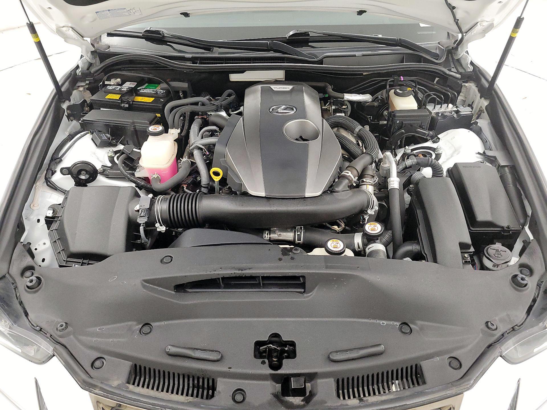 Thumbnail: 2018 Lexus IS - 20