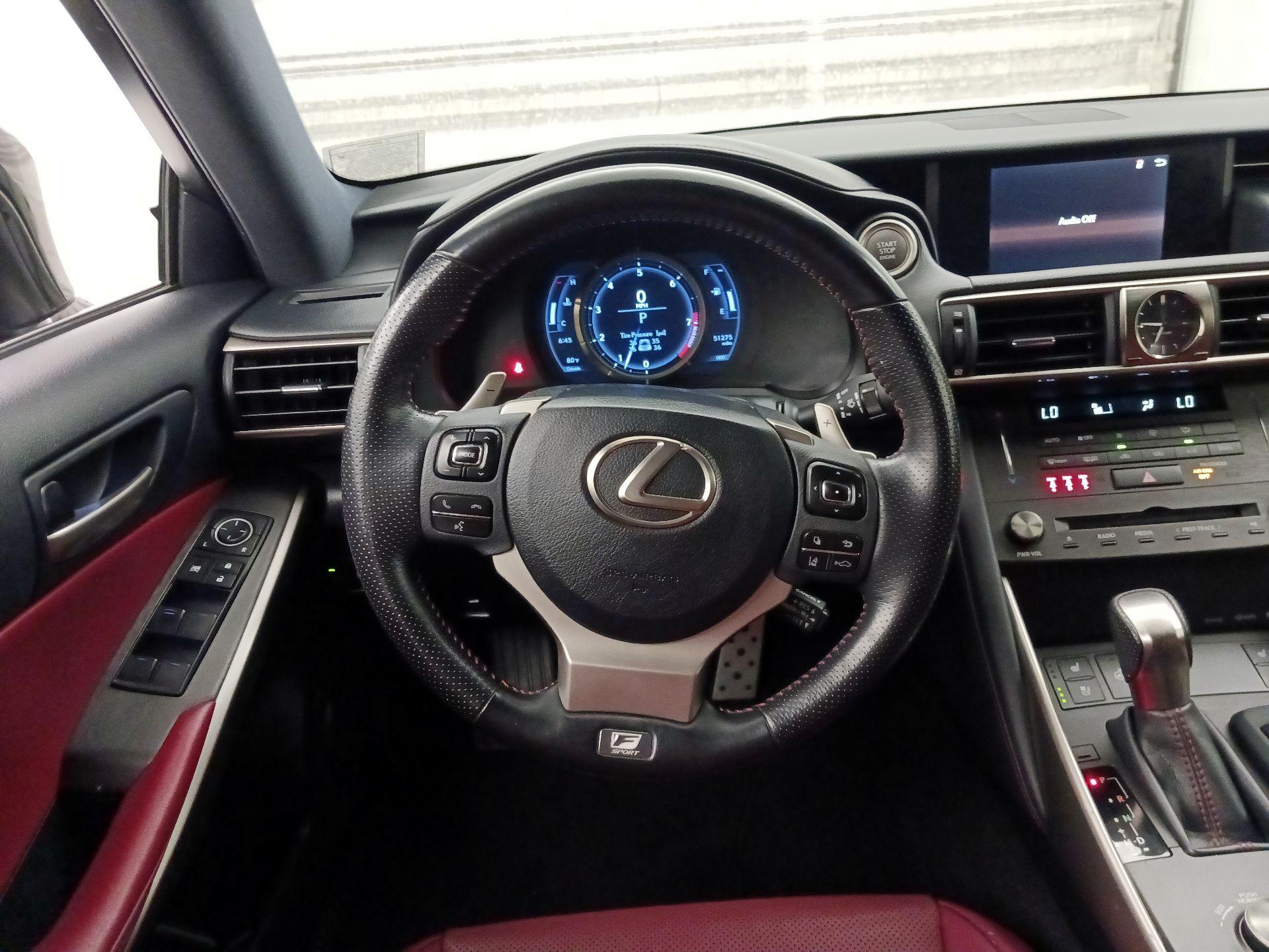 Thumbnail: 2020 Lexus IS - 10