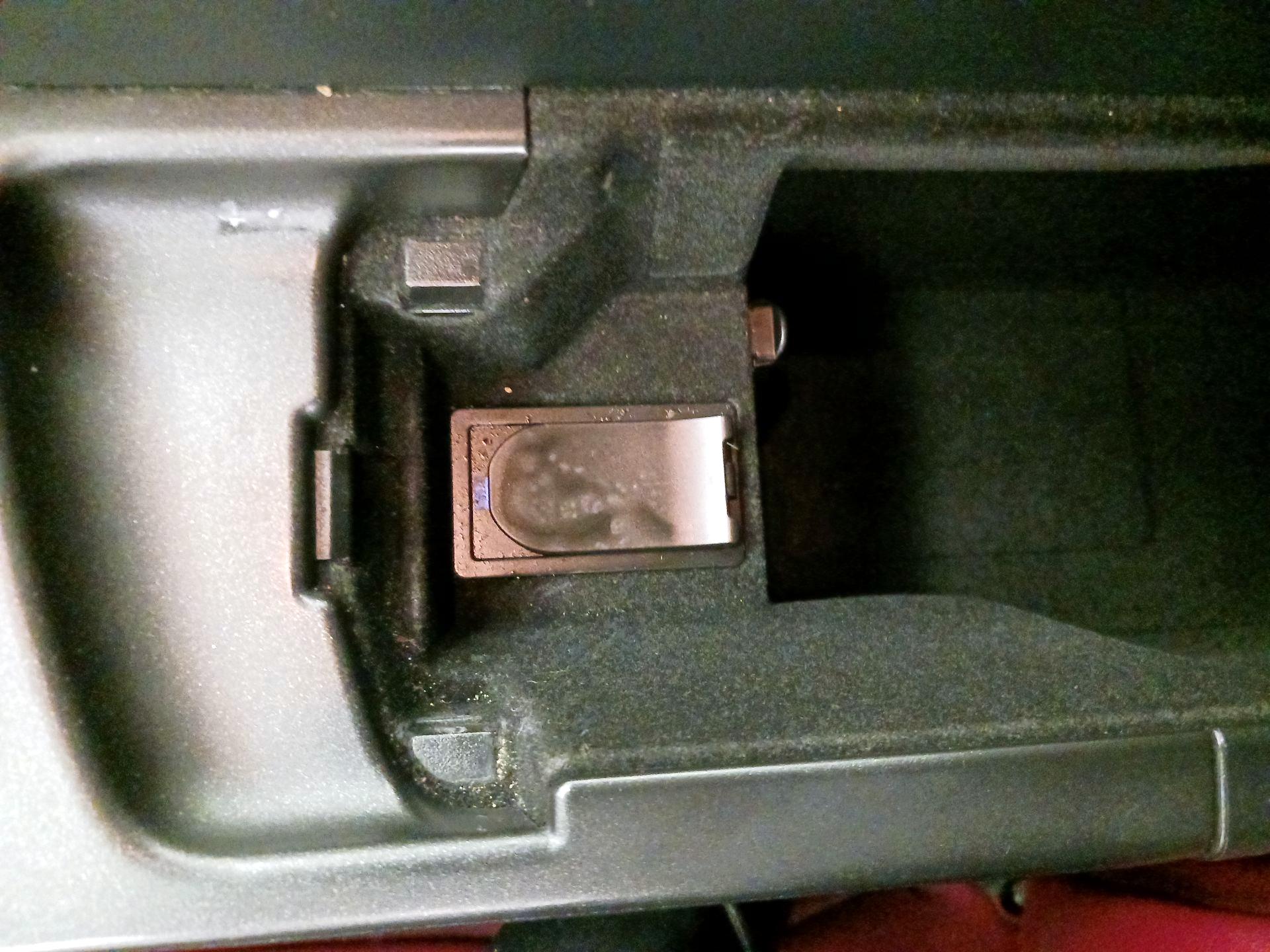 Thumbnail: 2020 Lexus IS - 18