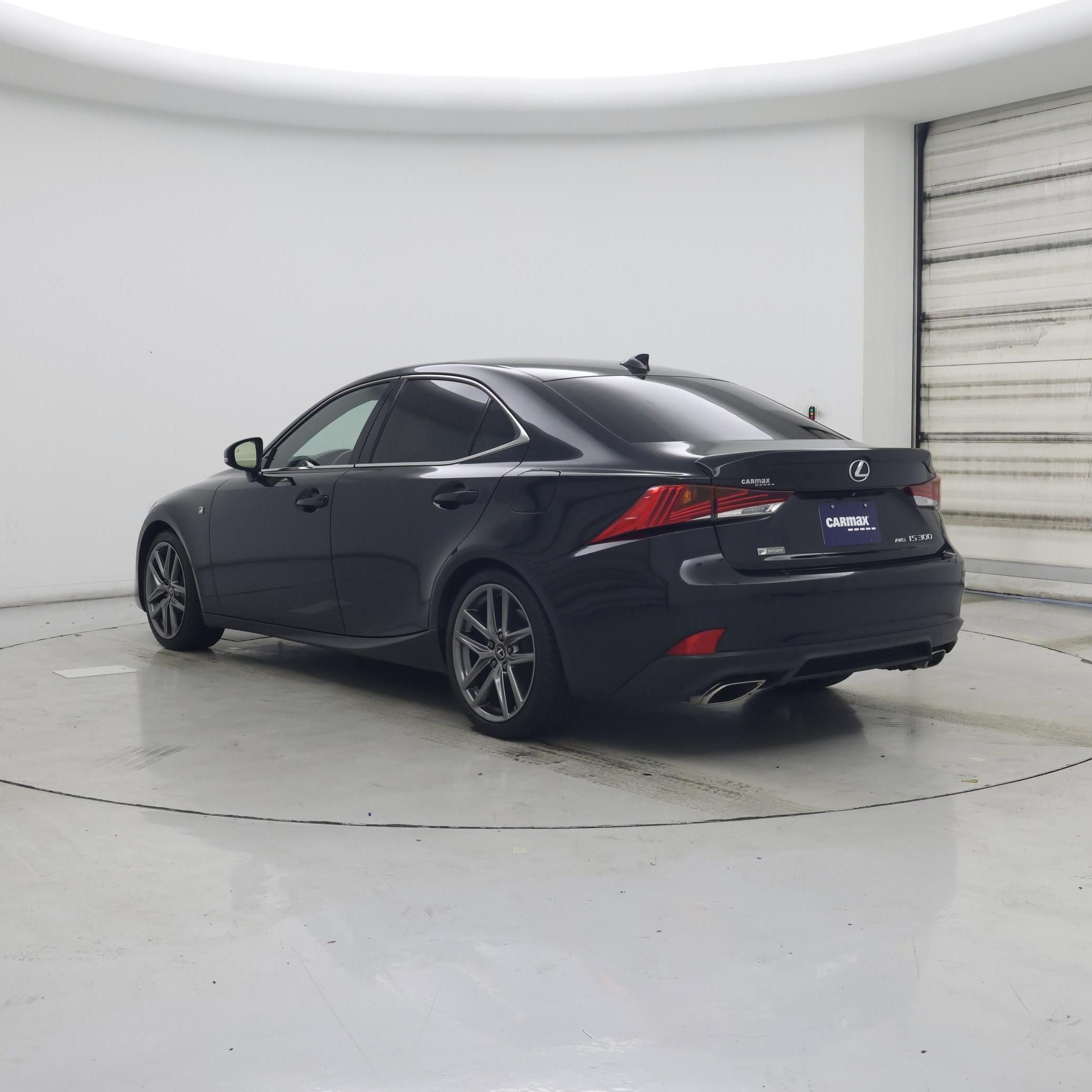 Thumbnail: 2020 Lexus IS - 2