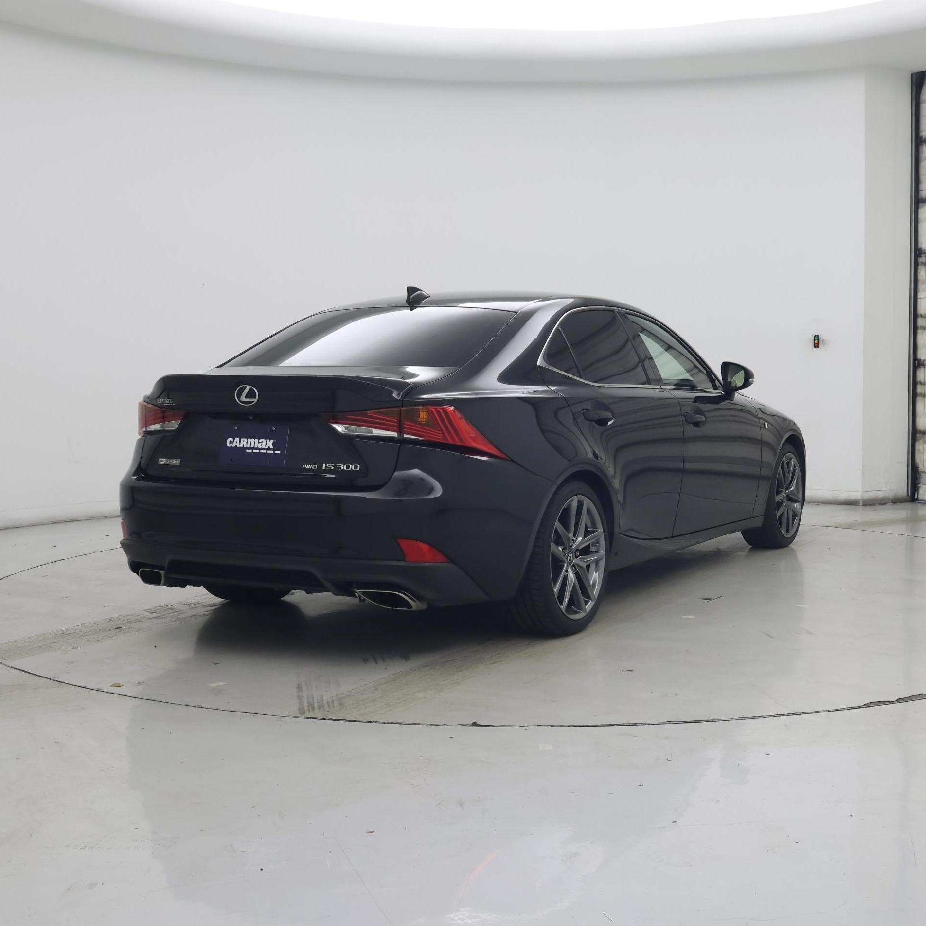 Thumbnail: 2020 Lexus IS - 8