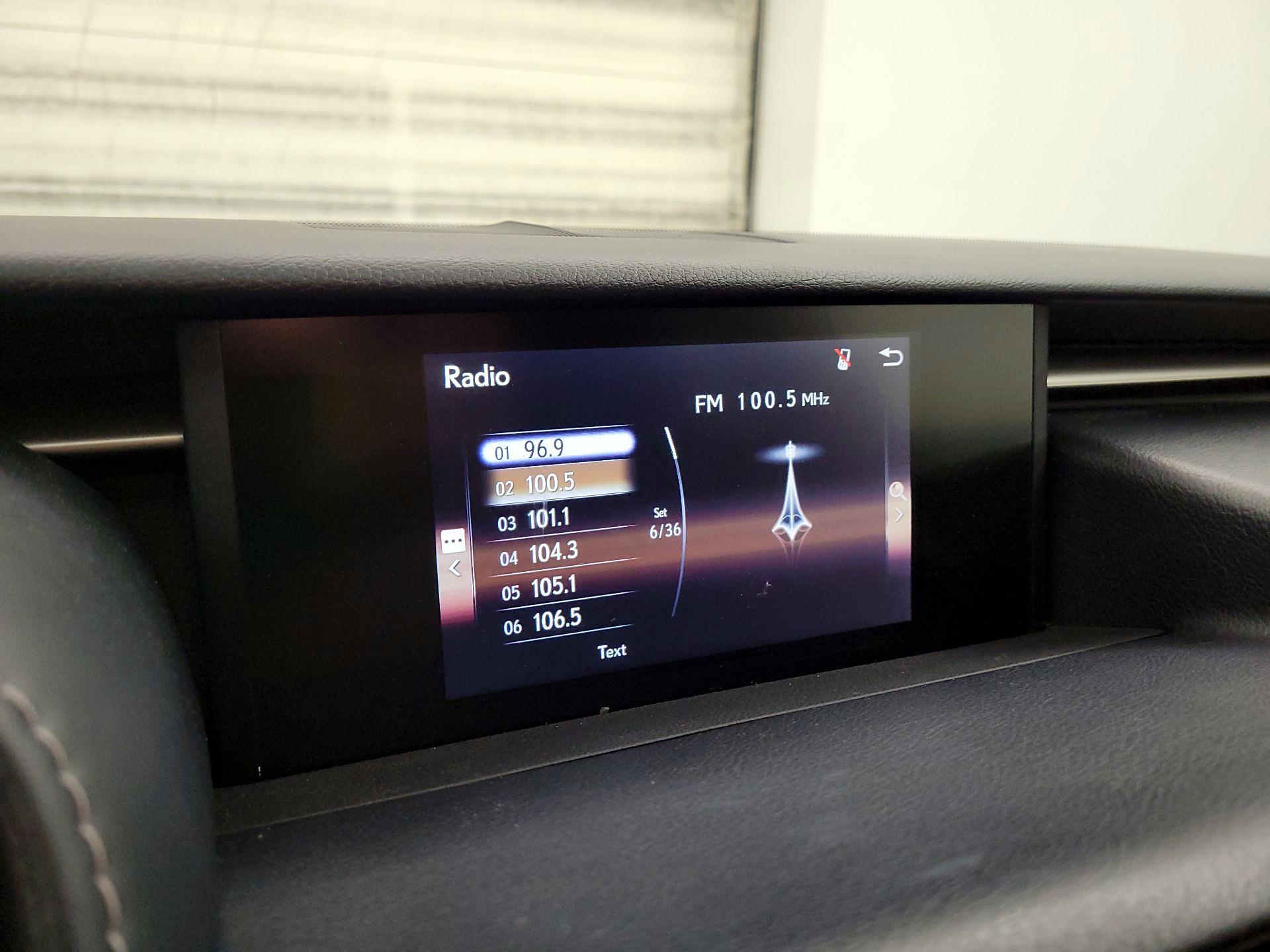 Thumbnail: 2015 Lexus IS - 14