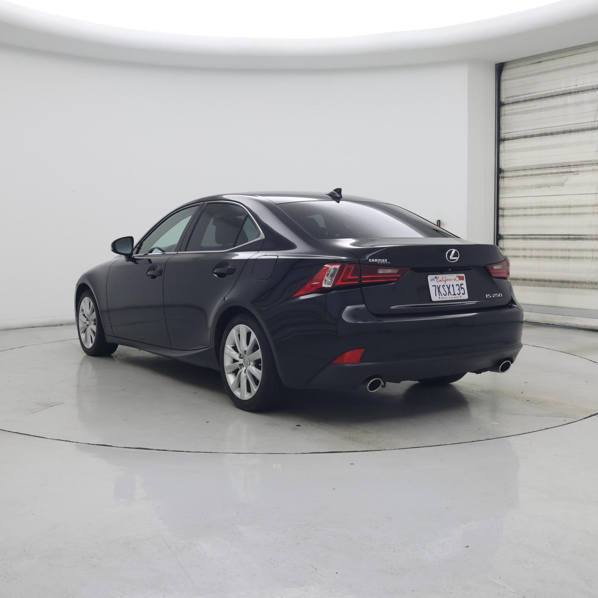 Thumbnail: 2015 Lexus IS - 2