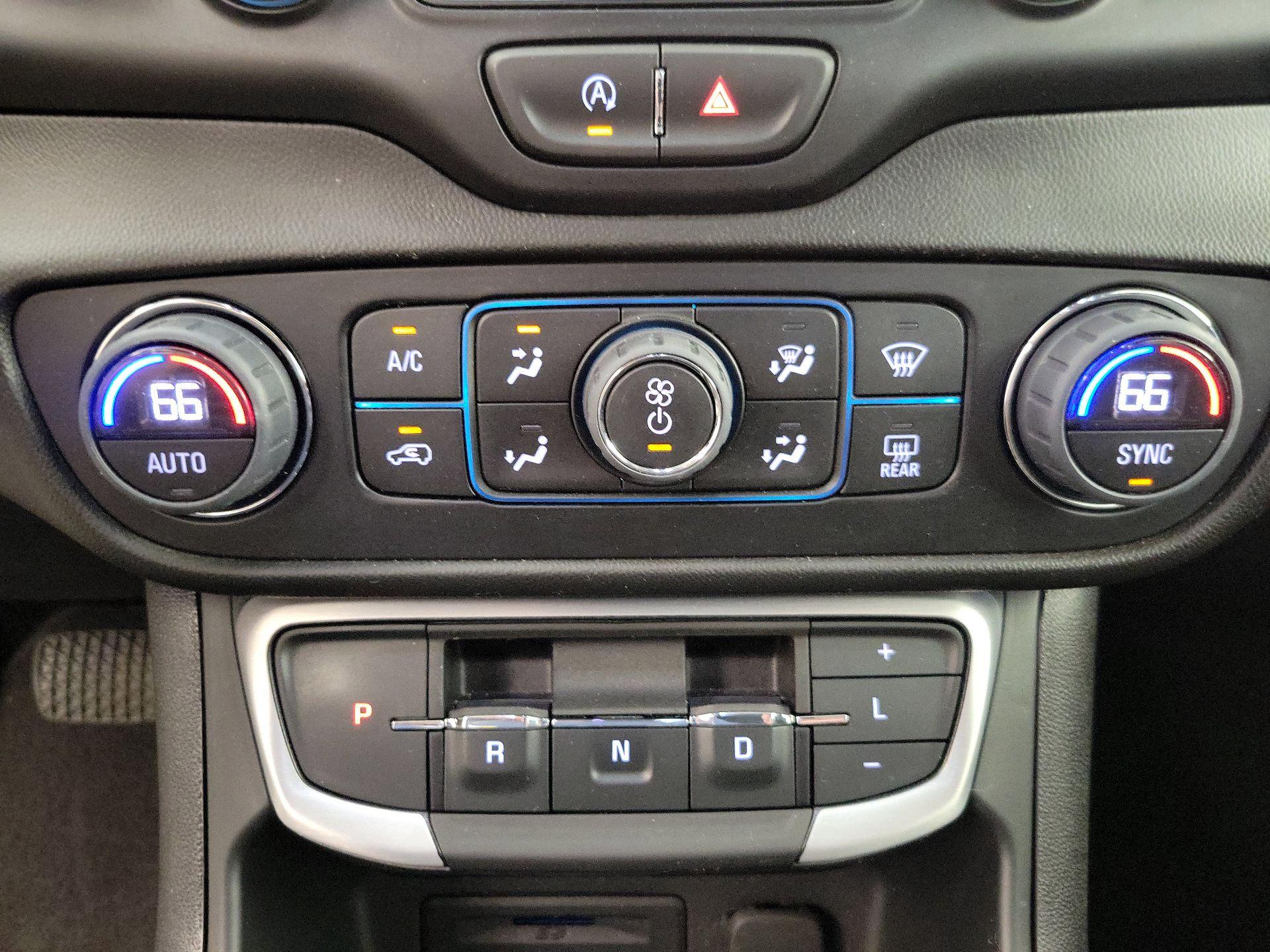 Thumbnail: 2022 GMC Terrain - 16