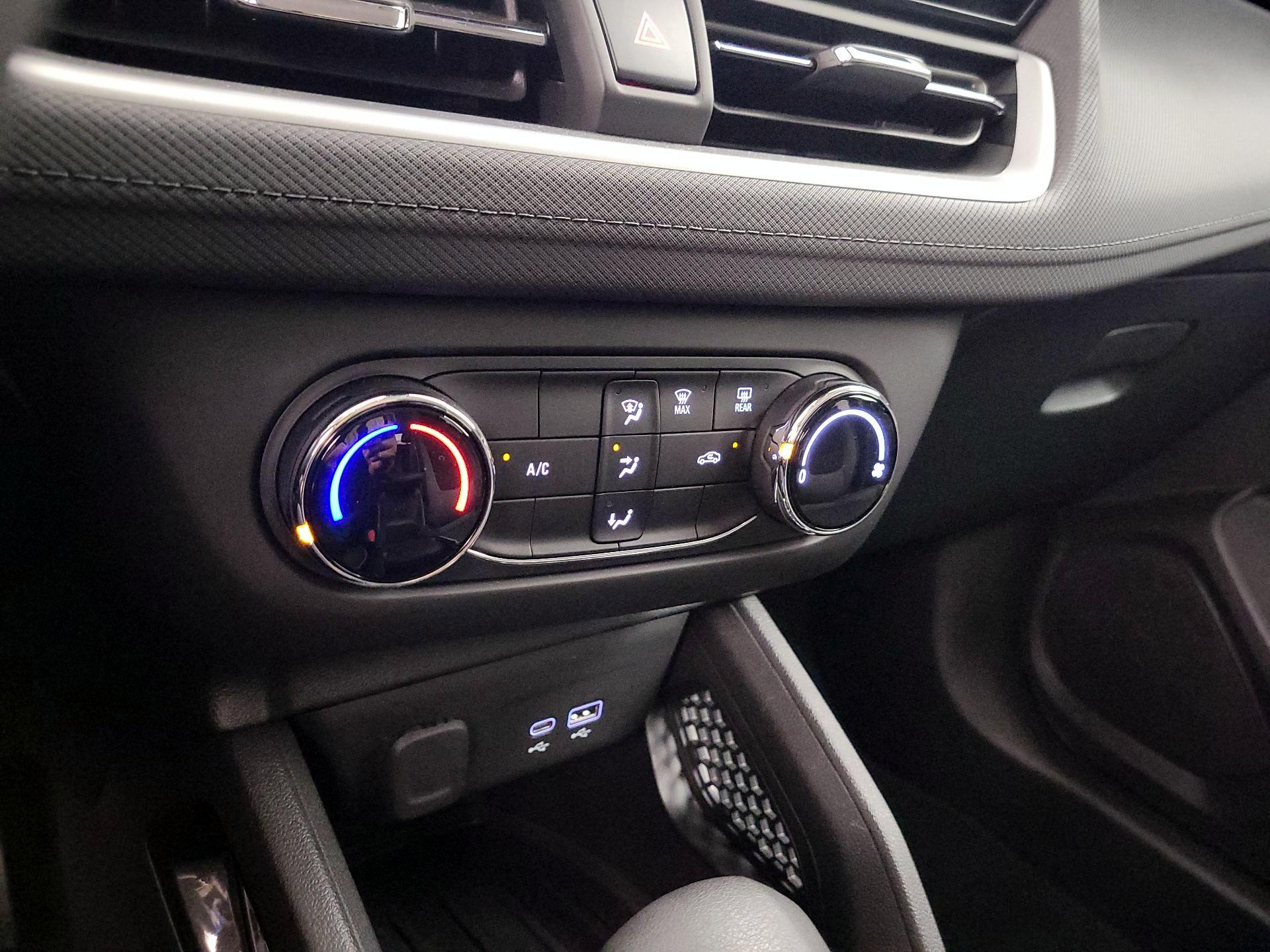 Thumbnail: 2025 Chevrolet TrailBlazer - 15