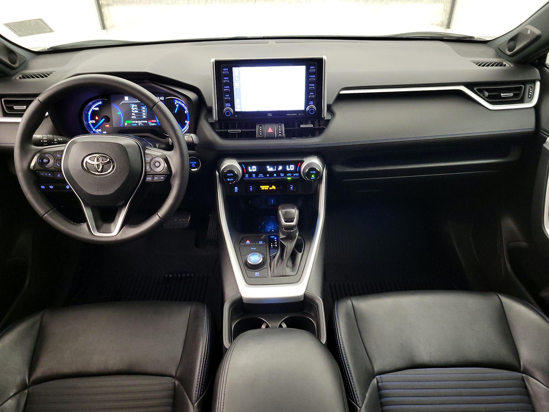 Thumbnail: 2021 Toyota RAV4 - 9
