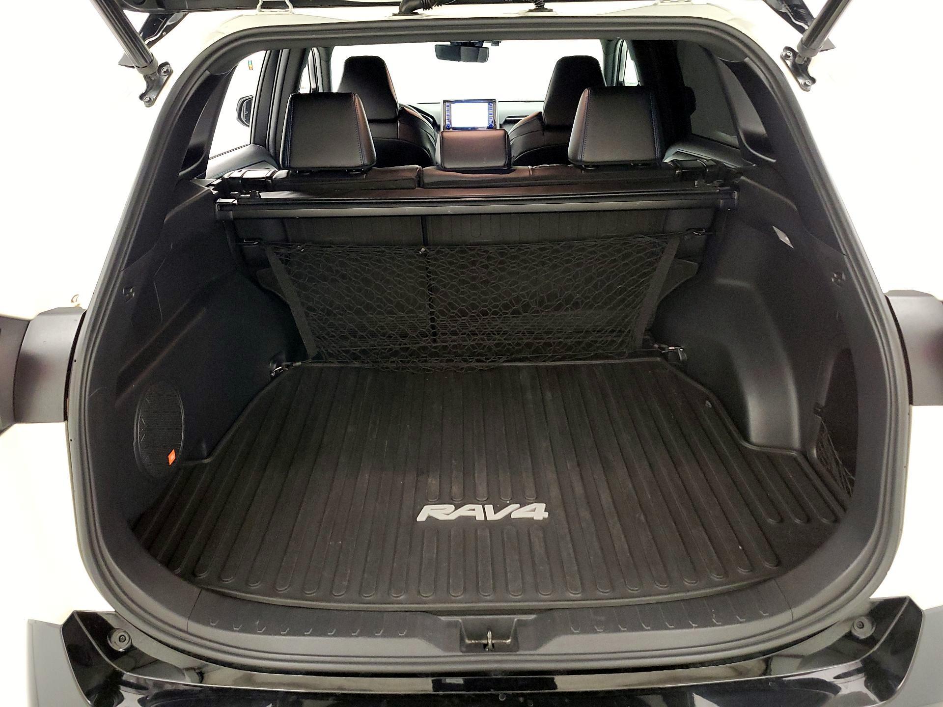 Thumbnail: 2021 Toyota RAV4 - 20