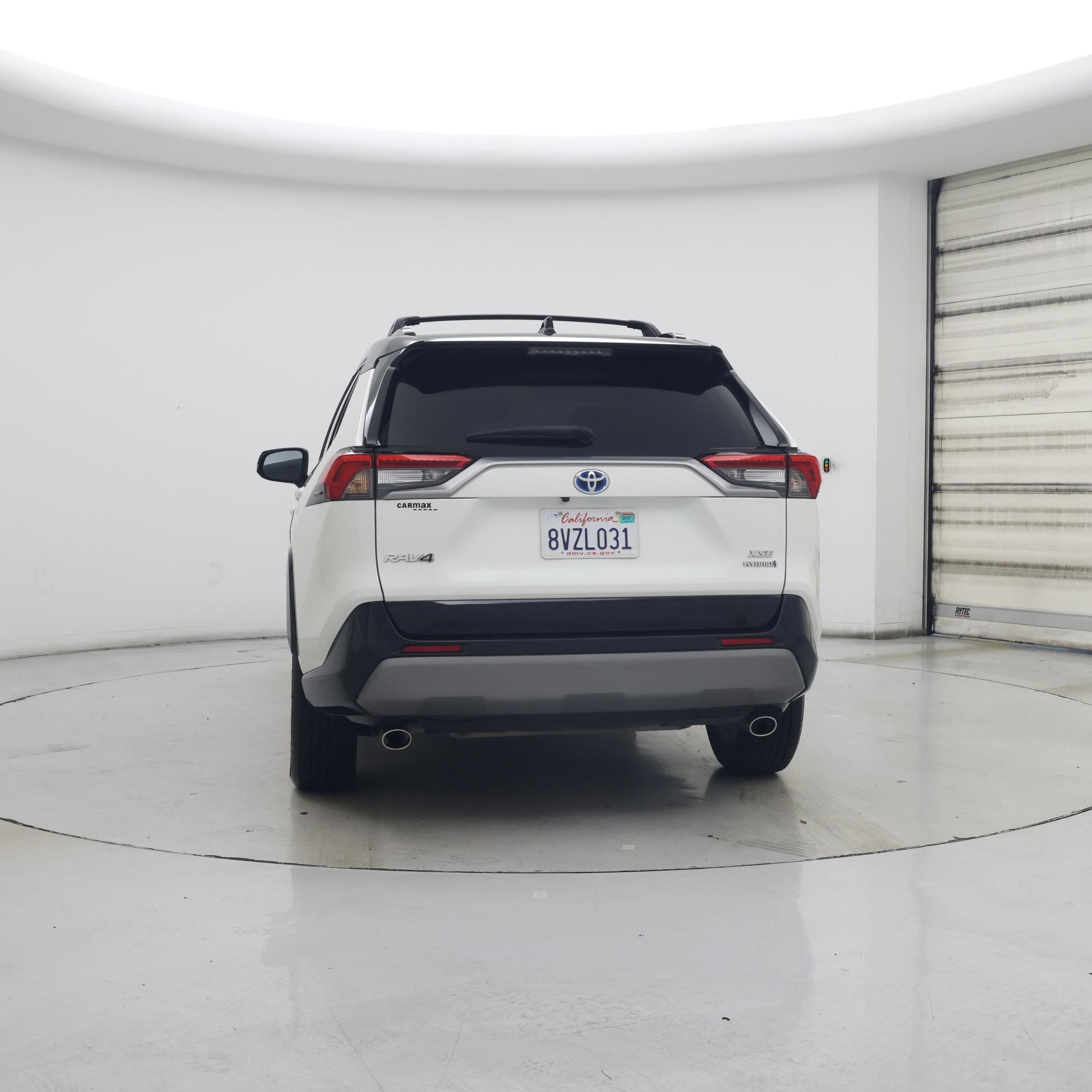 Thumbnail: 2021 Toyota RAV4 - 6