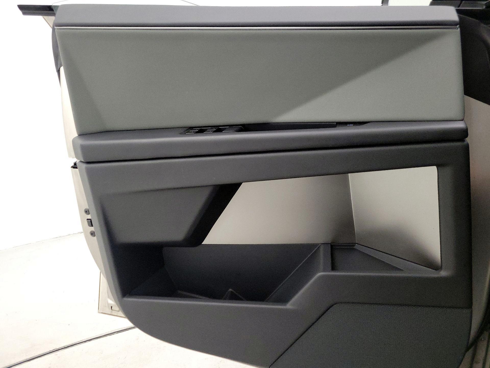 Thumbnail: 2026 Tesla Cybertruck - 12