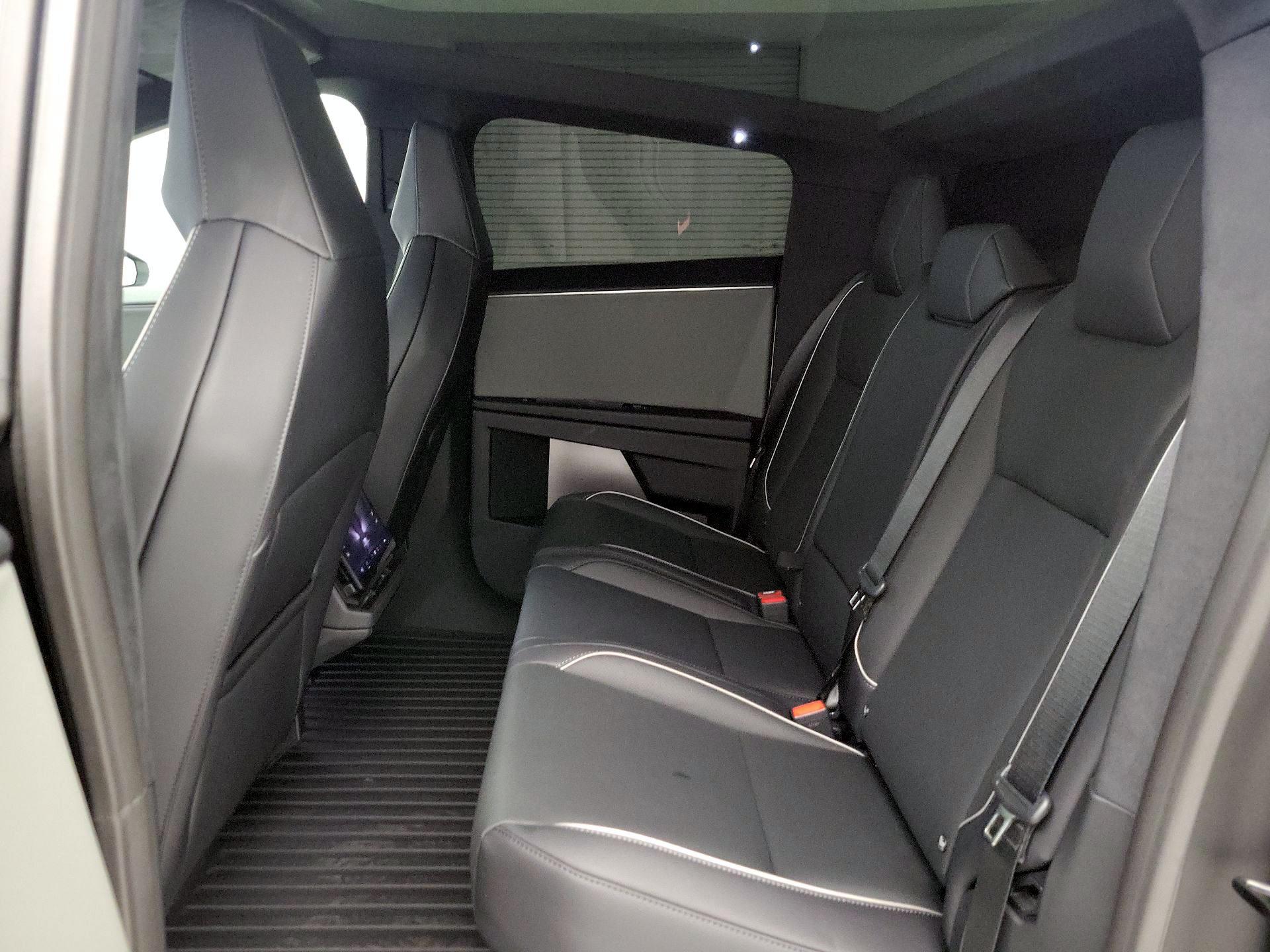 Thumbnail: 2026 Tesla Cybertruck - 18