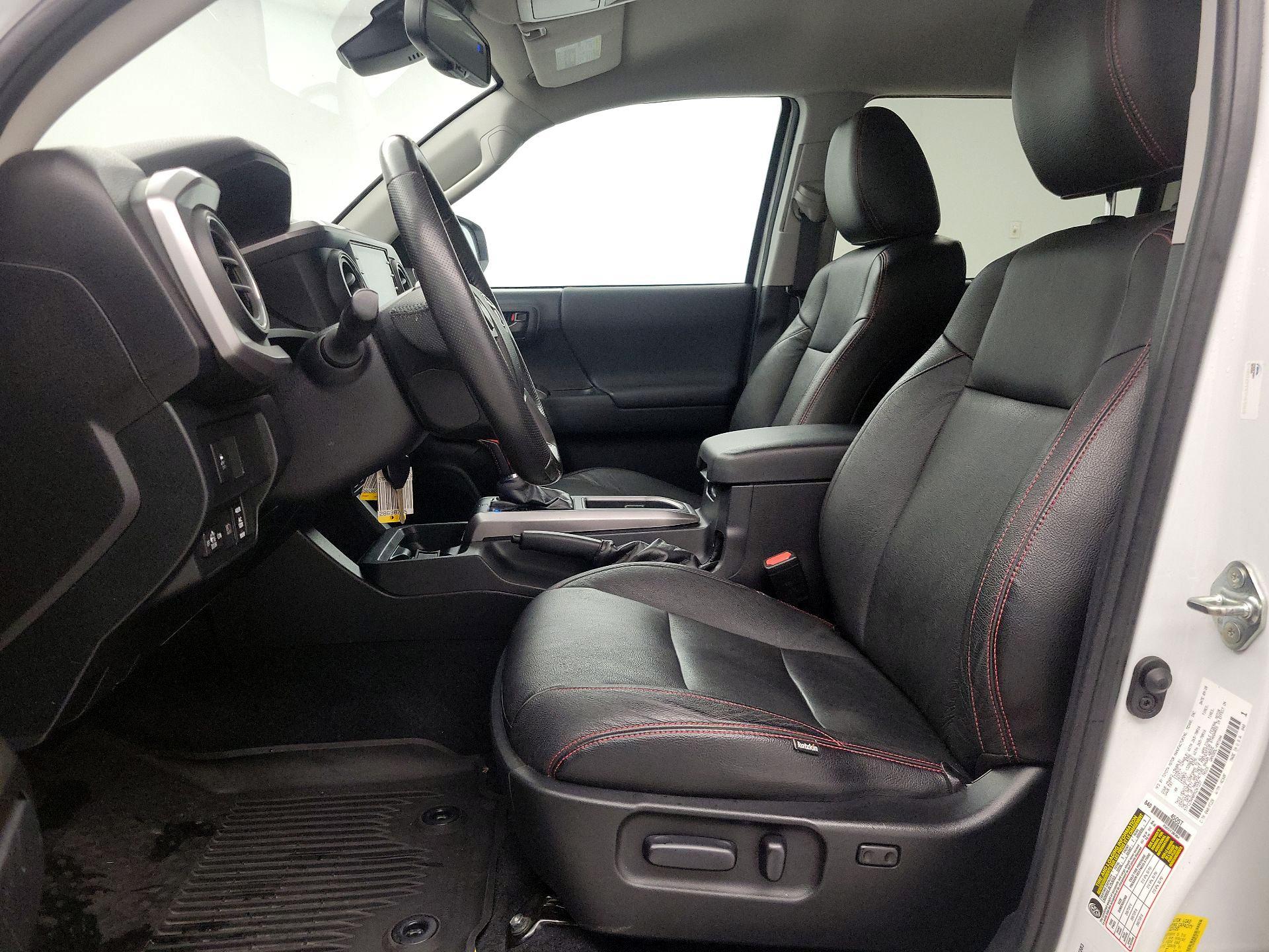 Thumbnail: 2021 Toyota Tacoma - 11