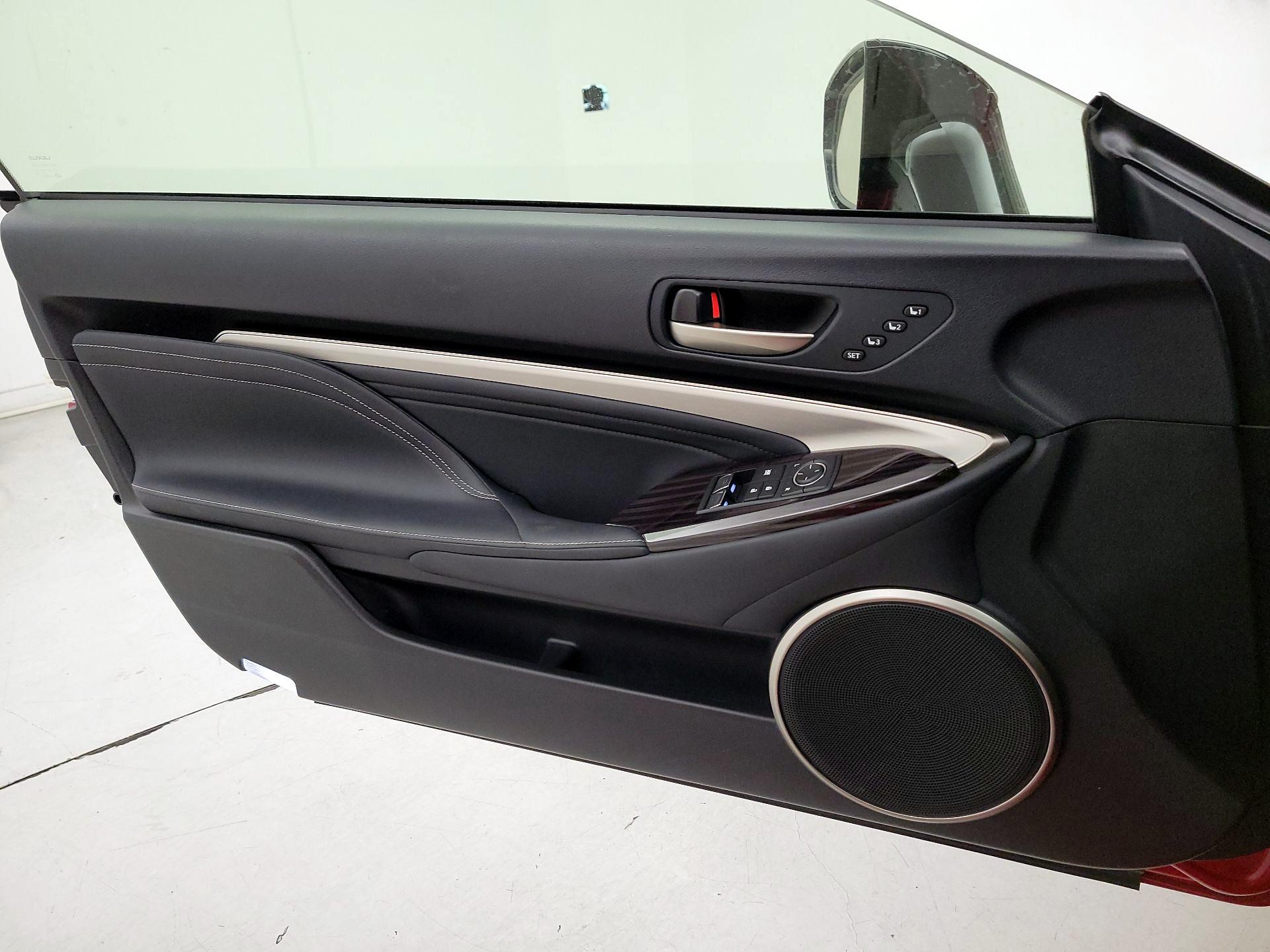 Thumbnail: 2019 Lexus RC - 12